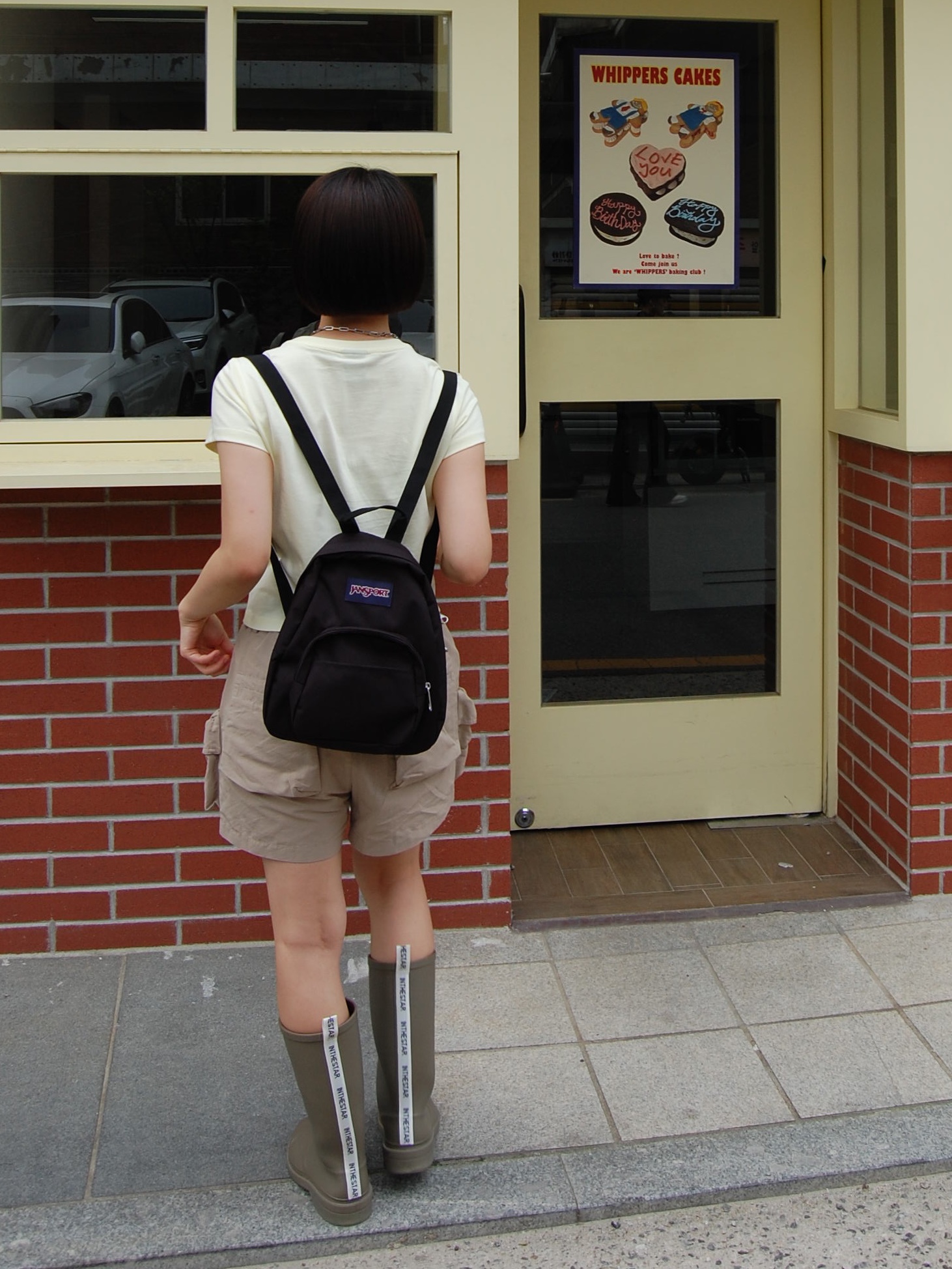 Jansport Half Pint Mini Backpack Black 착용 스타일