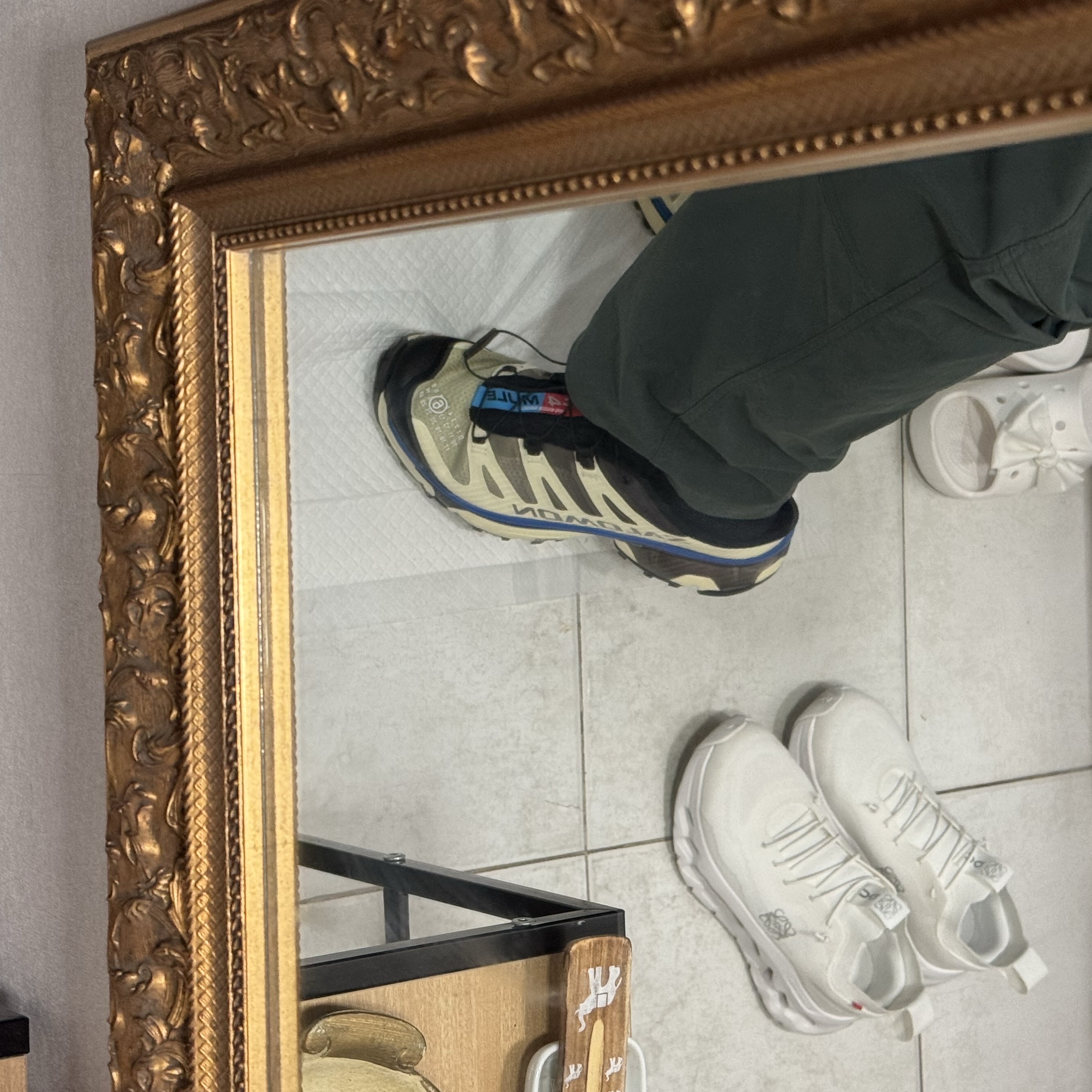 Salomon x MM6 Maison Margiela XT-4 Mule Transparent Yellow Shale 착용 스타일 - 2