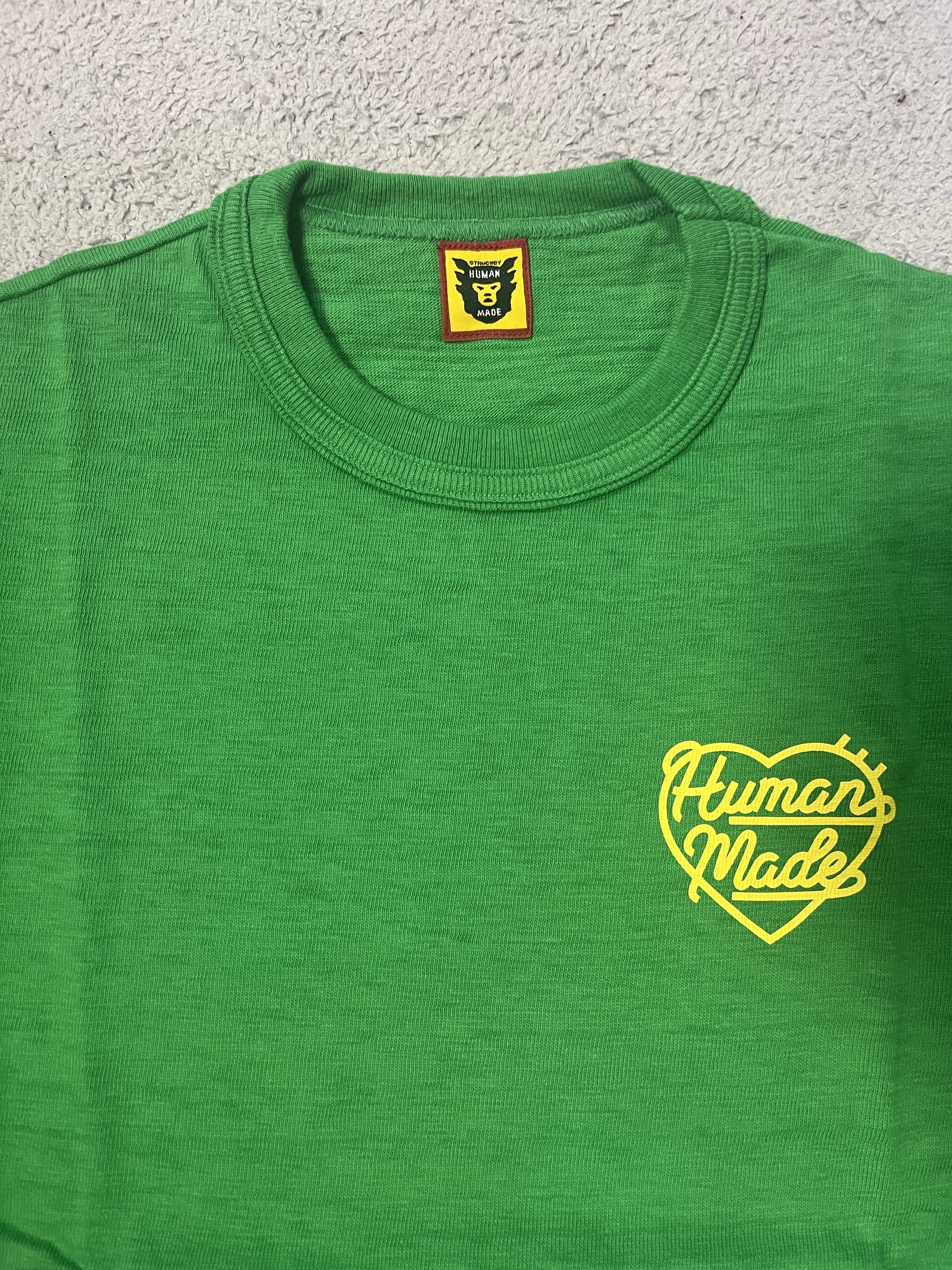 Human Made Color T-Shirt Green, Nike x Off-White Blazer Low '77 Black and Electro Green 착용 스타일 - 3