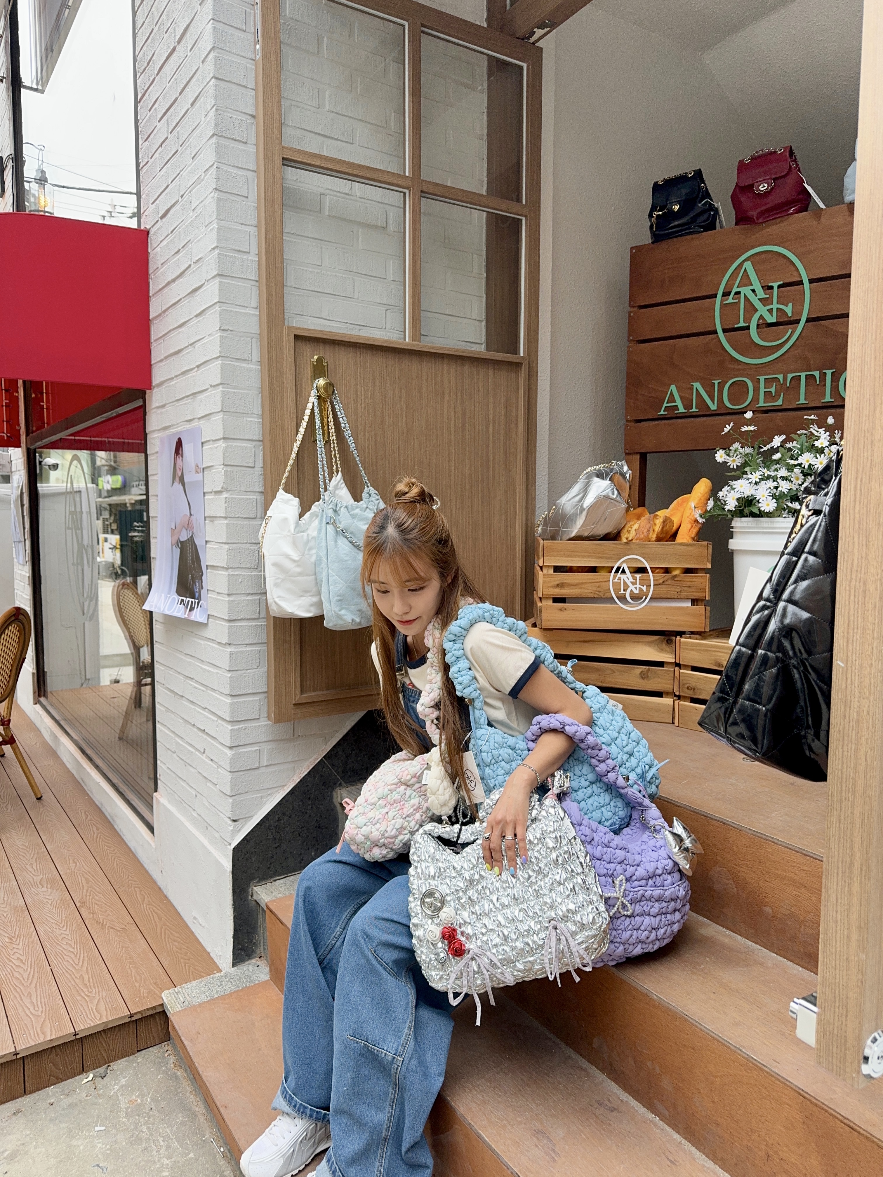 Anoetic Half Moon Cloud Bag Purple, Anoetic Anc Ribbon Cloud Bag Candy Lush 착용 스타일 - 4