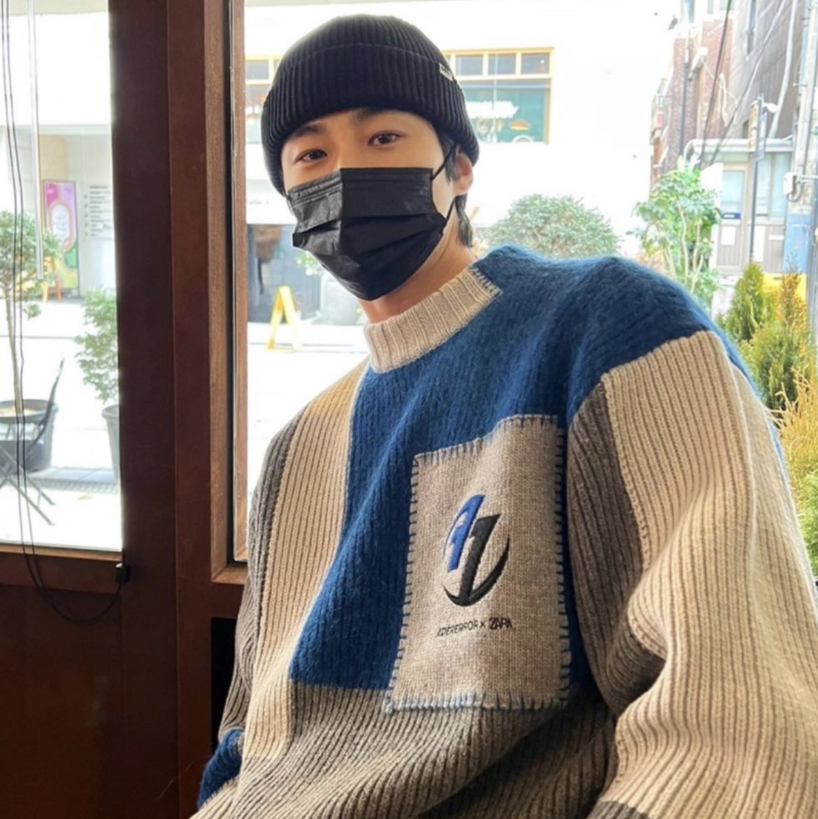 Zara x Ader Error Patchwork Oversize Knit Sweater Multicolor 착용 스타일 - 1