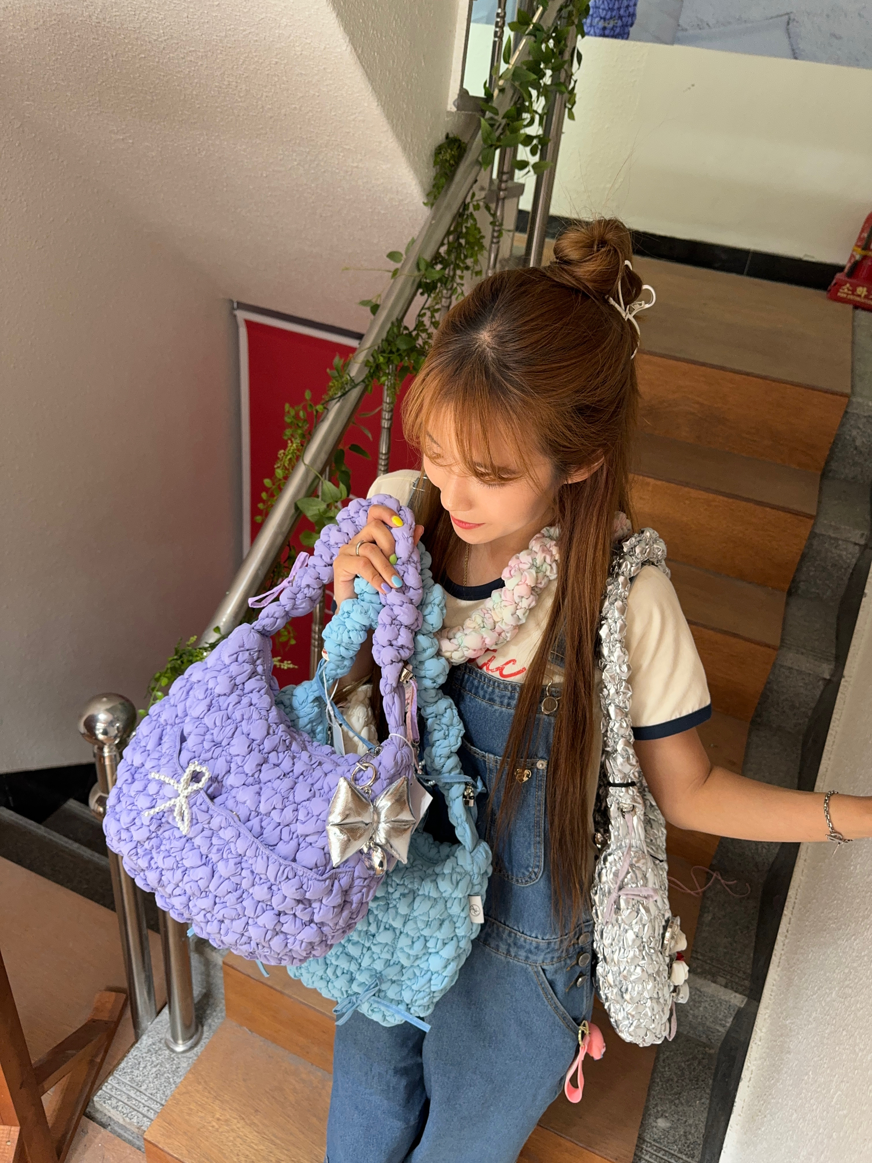 Anoetic Half Moon Cloud Bag Purple, Anoetic Anc Ribbon Cloud Bag Candy Lush 착용 스타일 - 7