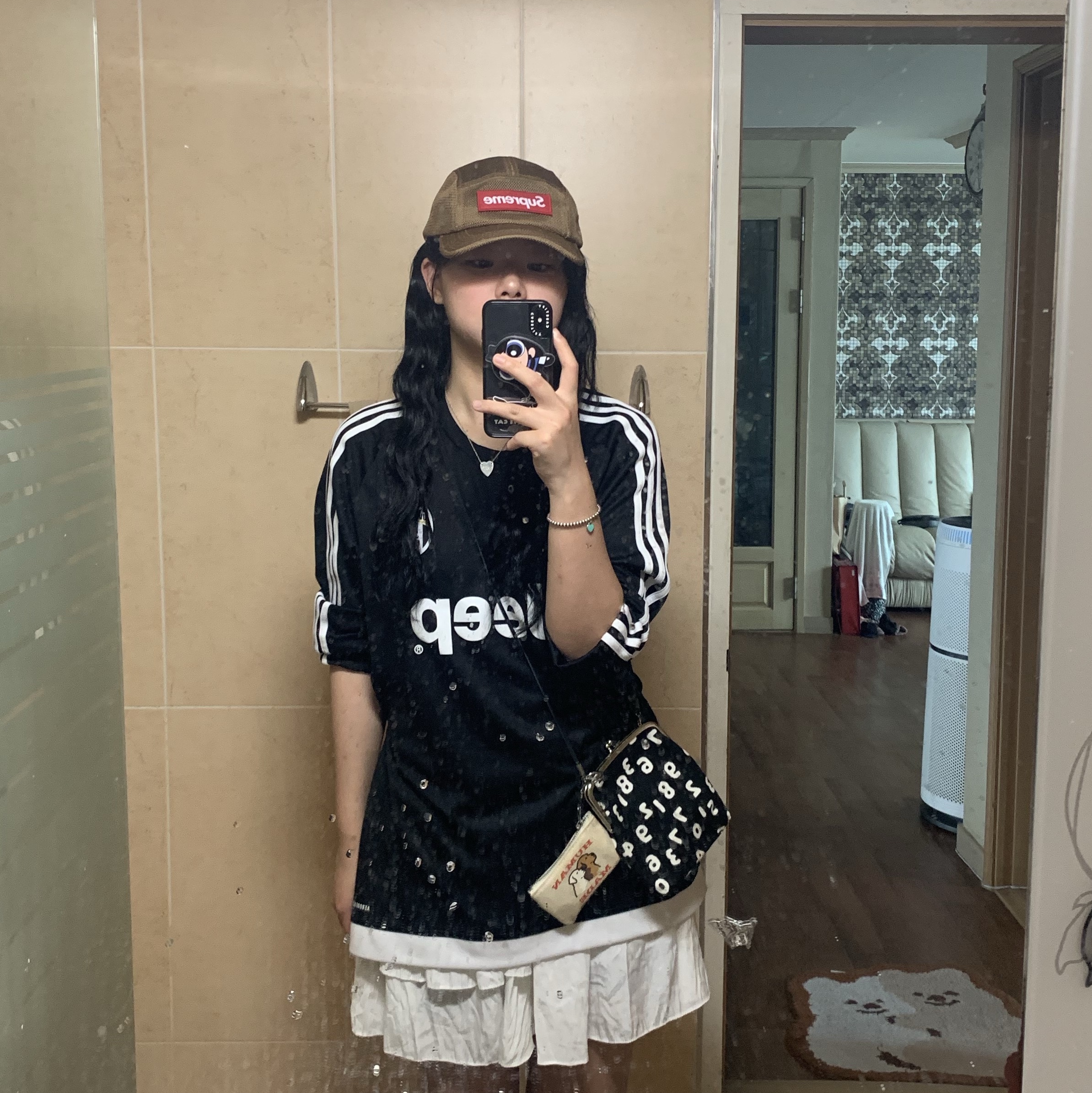 Sou Sou Canvas Soft Gamaguchi Bag Large Black (with 110cm Black Leather Strap), Supreme Mesh Cordura Camp Cap Sand - 23SS 착용 스타일