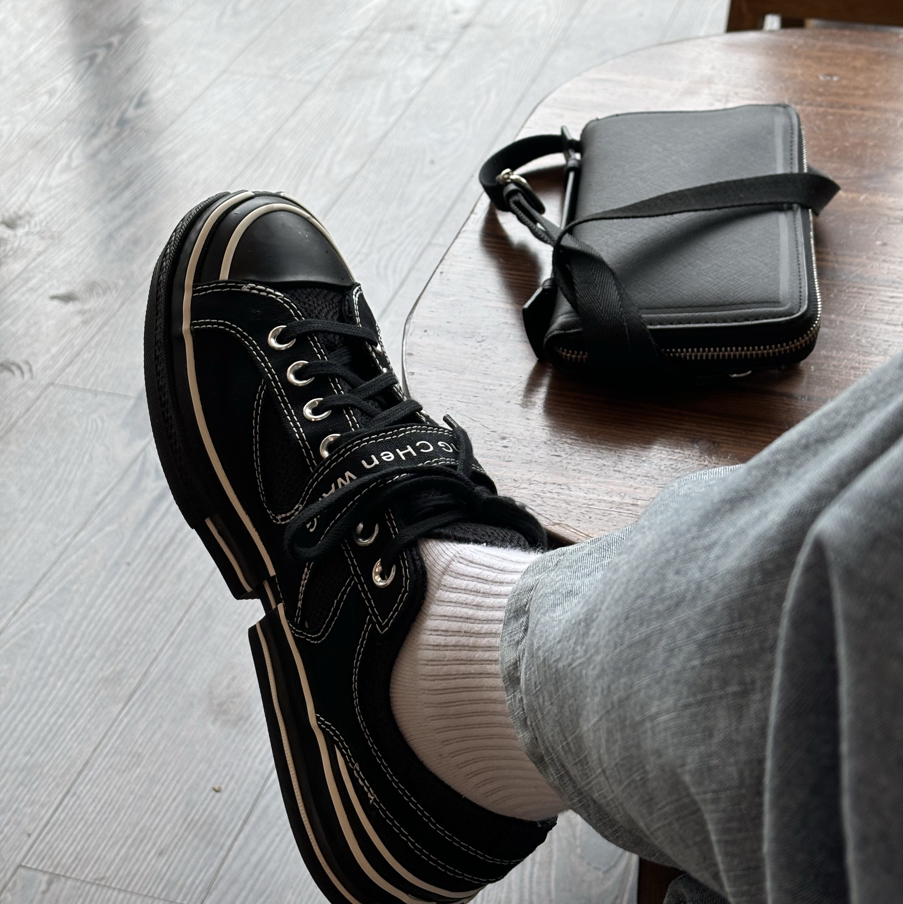 Converse x Feng Chen Wang Chuck 70 Ox 2-in-1 Black 착용 스타일