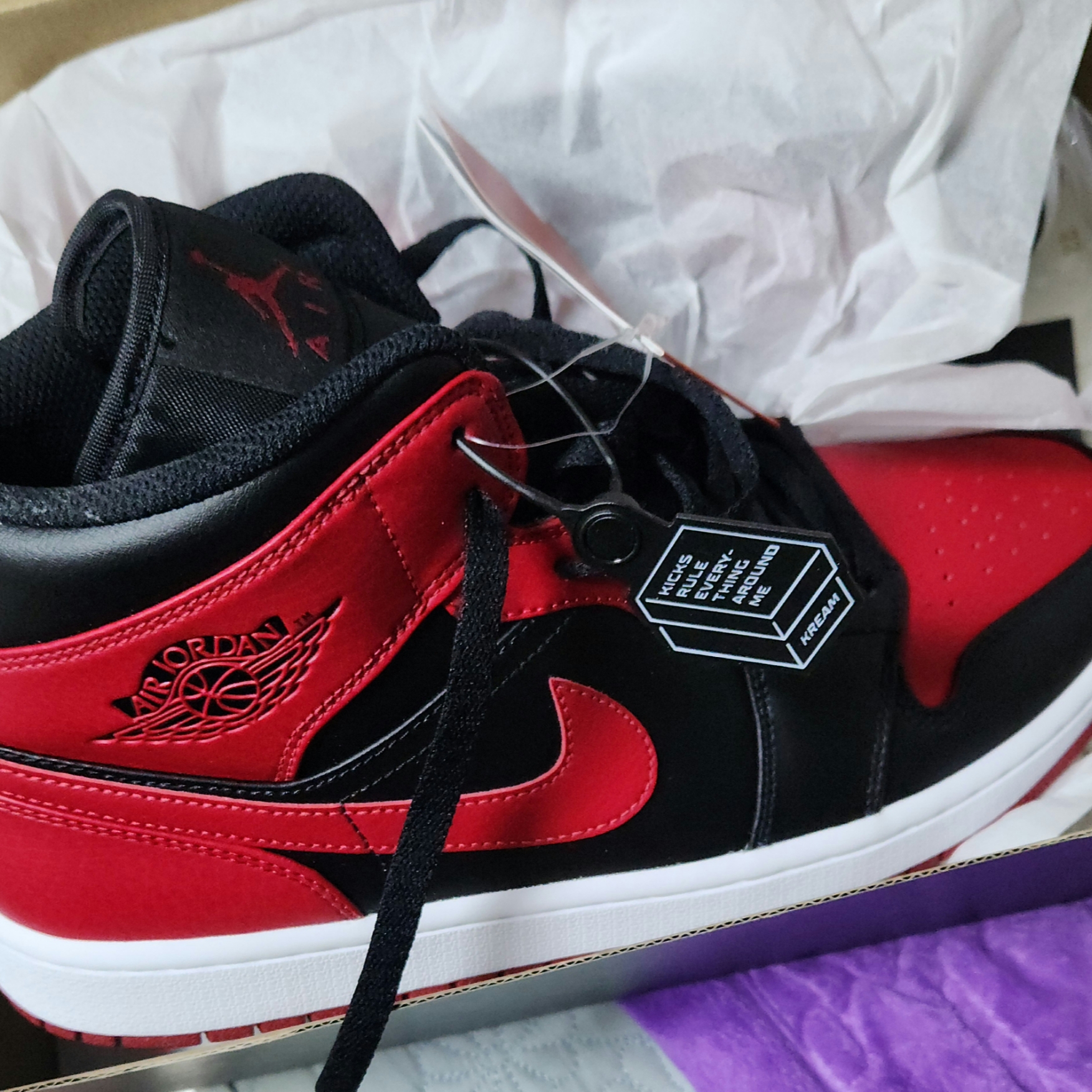 Jordan 1 Mid Bred Banned 2020 착용 스타일 - 1