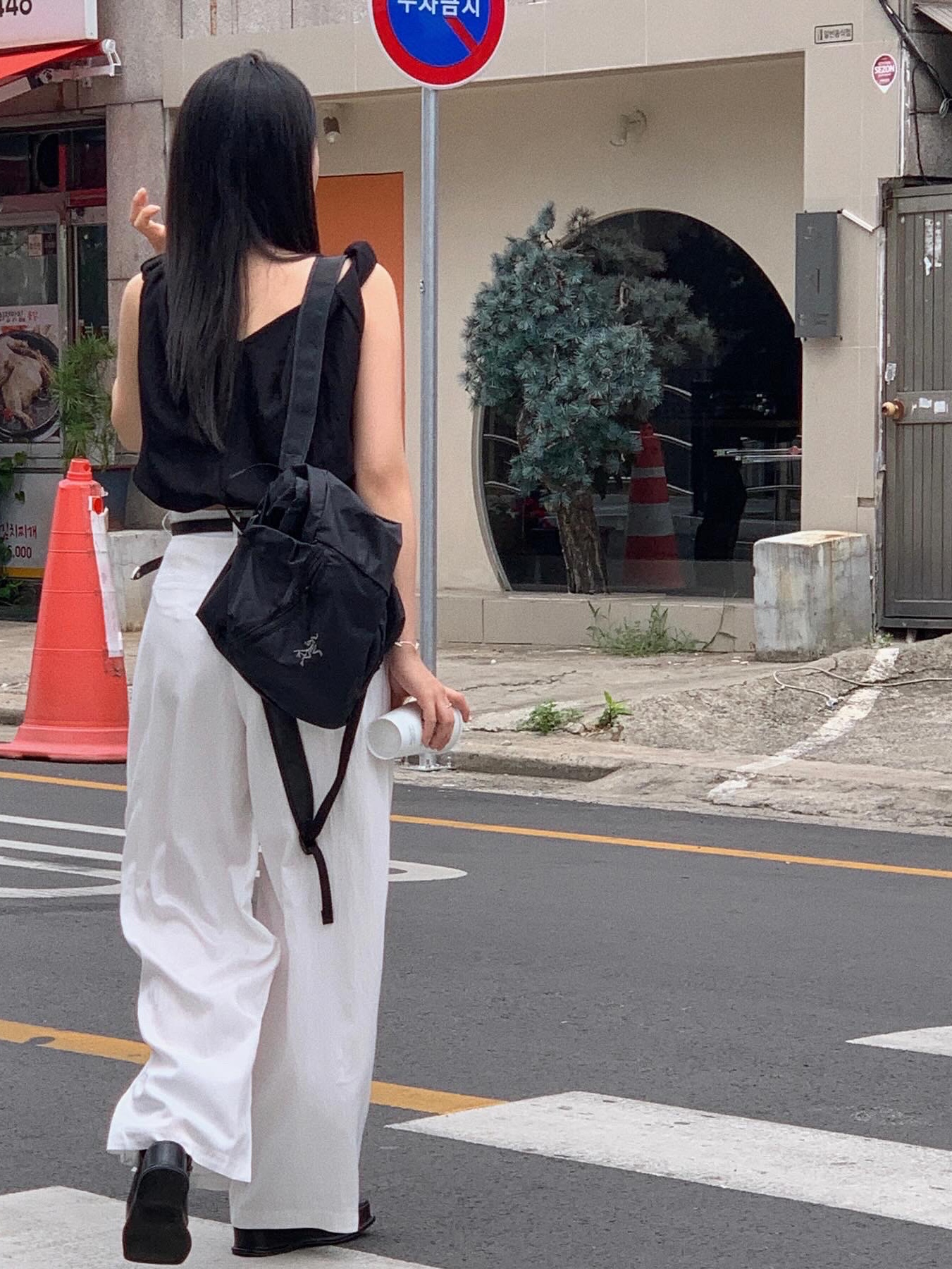 Arc'teryx Heliad 10 Backpack Black 착용 스타일 - 1
