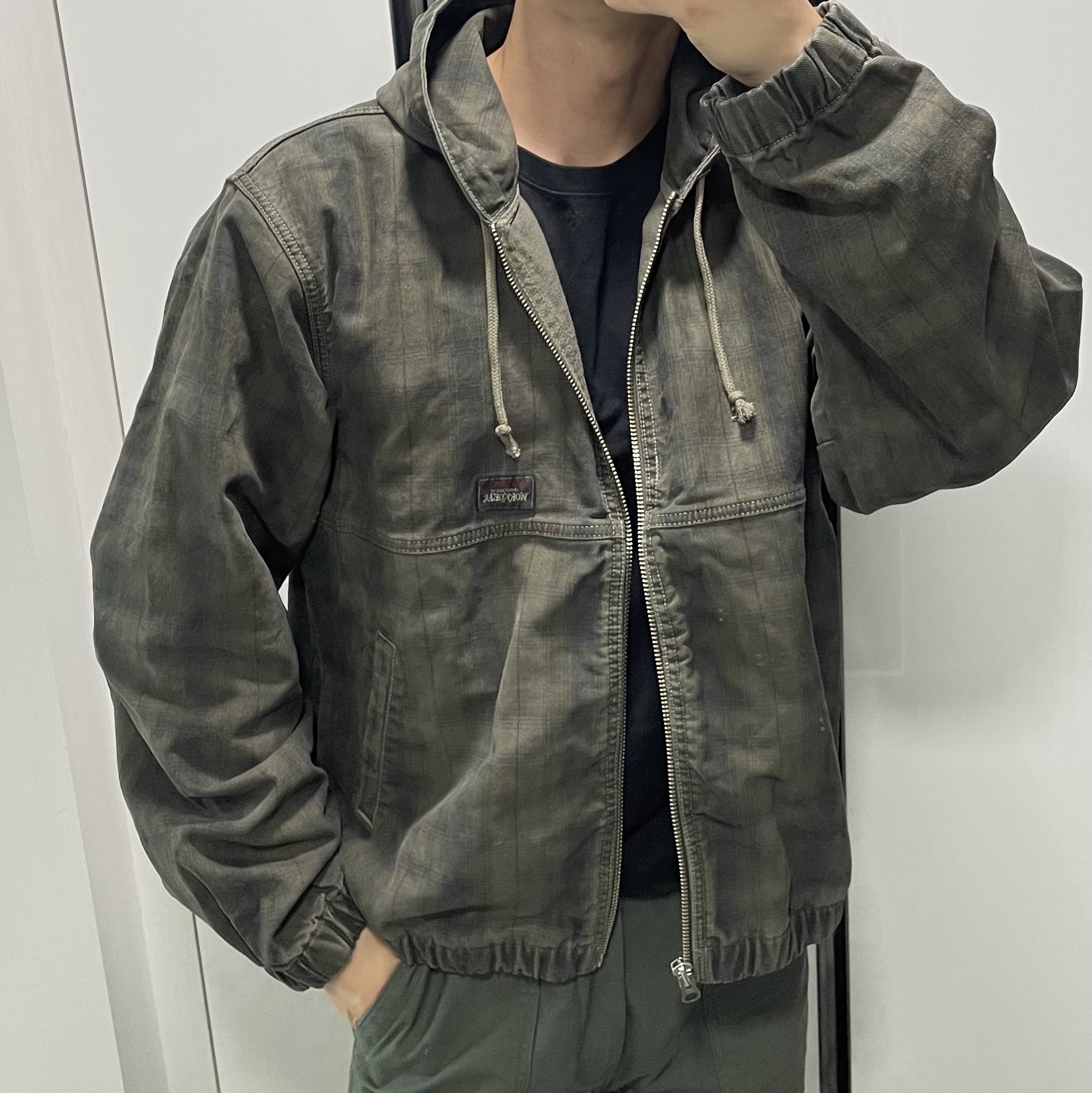 Stussy Unlined Canvas Work Jacket Black 착용 스타일 - 1