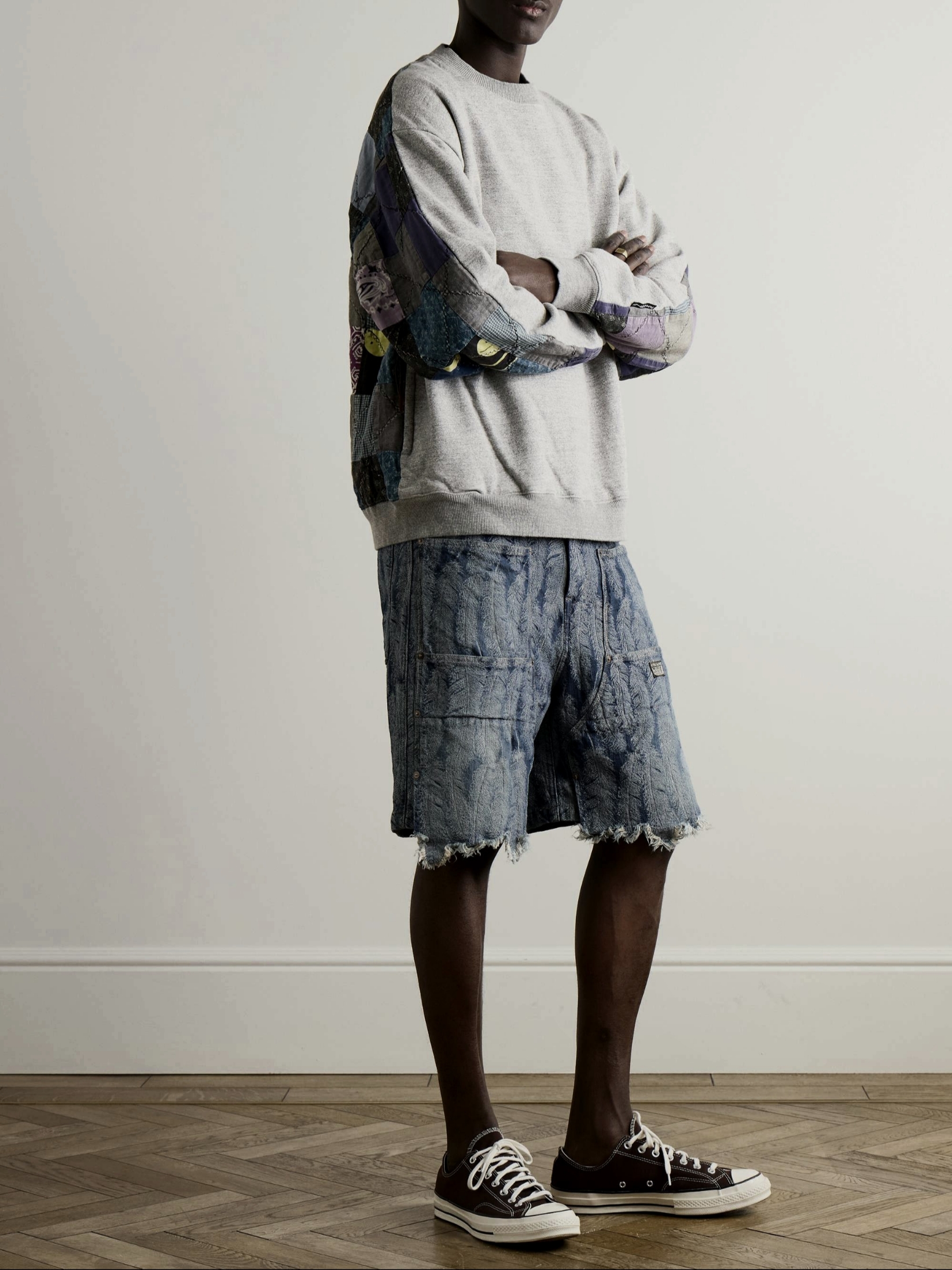 Kapital 12 oz. Magpie Denim W Knee Easy Shorts Dark Indigo 착용 스타일