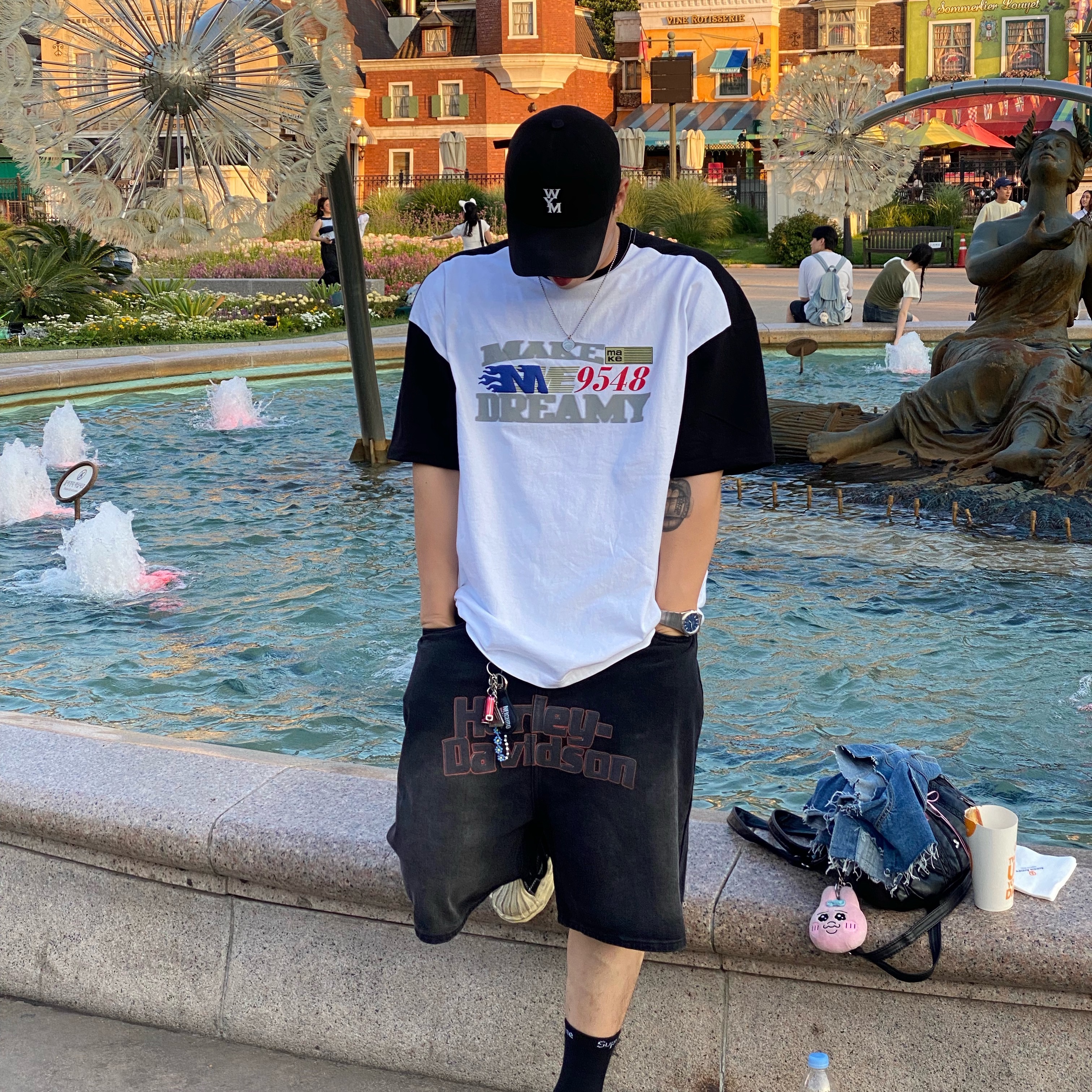 Wooyoungmi Logo Ball Cap Black, Supreme Hanes Crew Socks Black (4 Pack) 착용 스타일 - 3