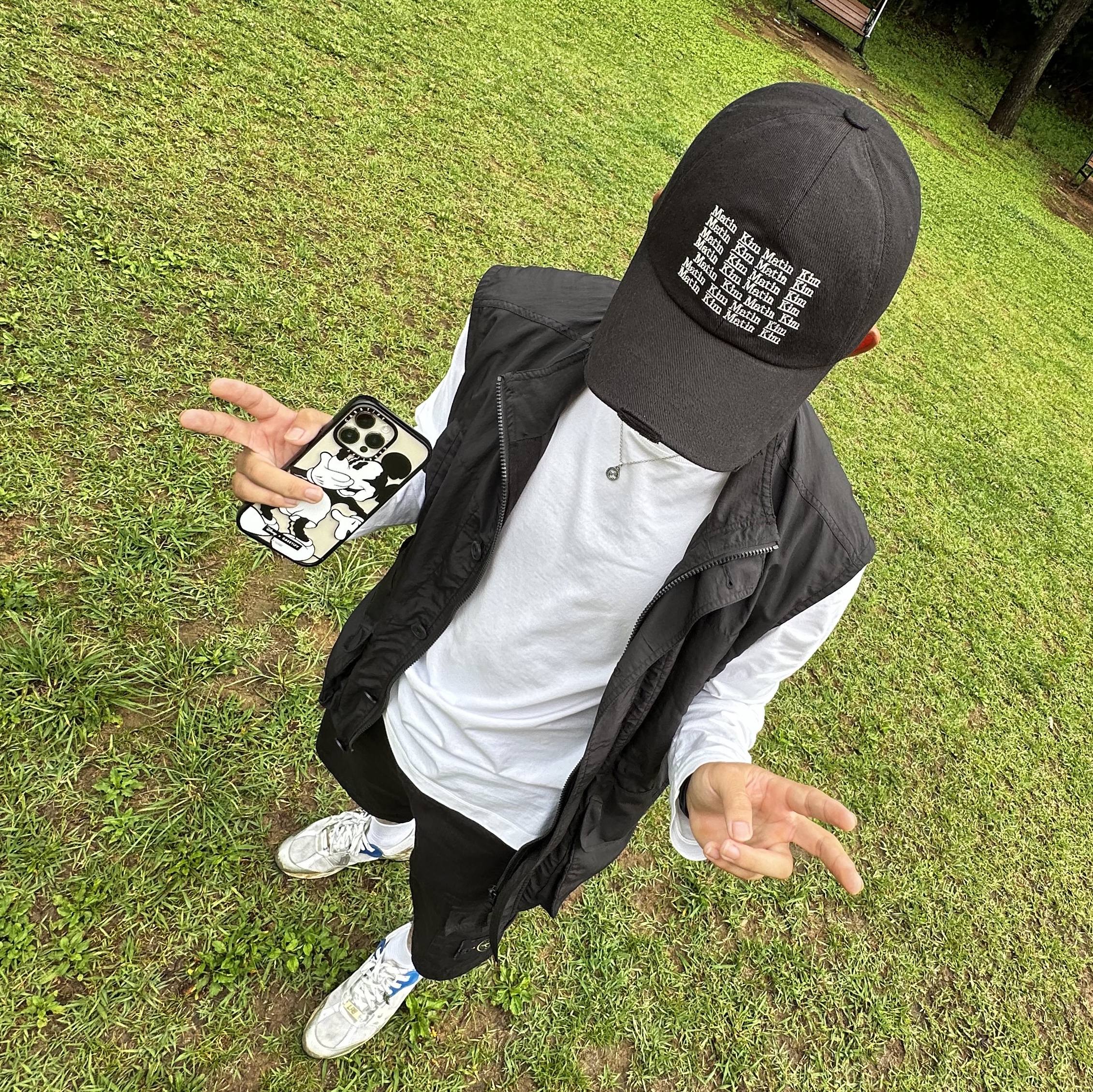 Gucci Interlocking G Pendant Necklace Silver, Matin Kim Lettering Washed Ball Cap Black 착용 스타일