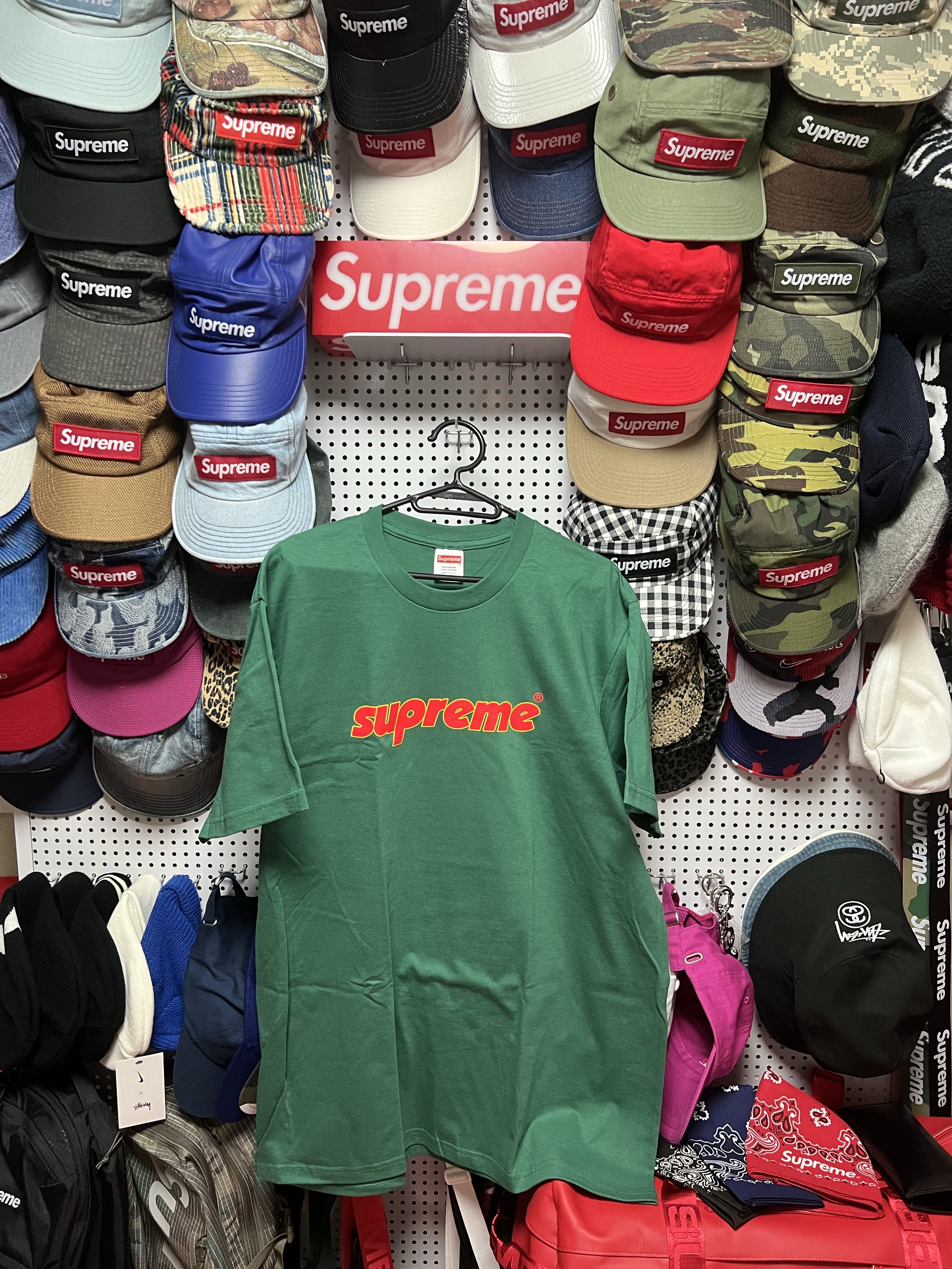 Supreme Pinline T-Shirt Light Pine - 24SS 착용 스타일