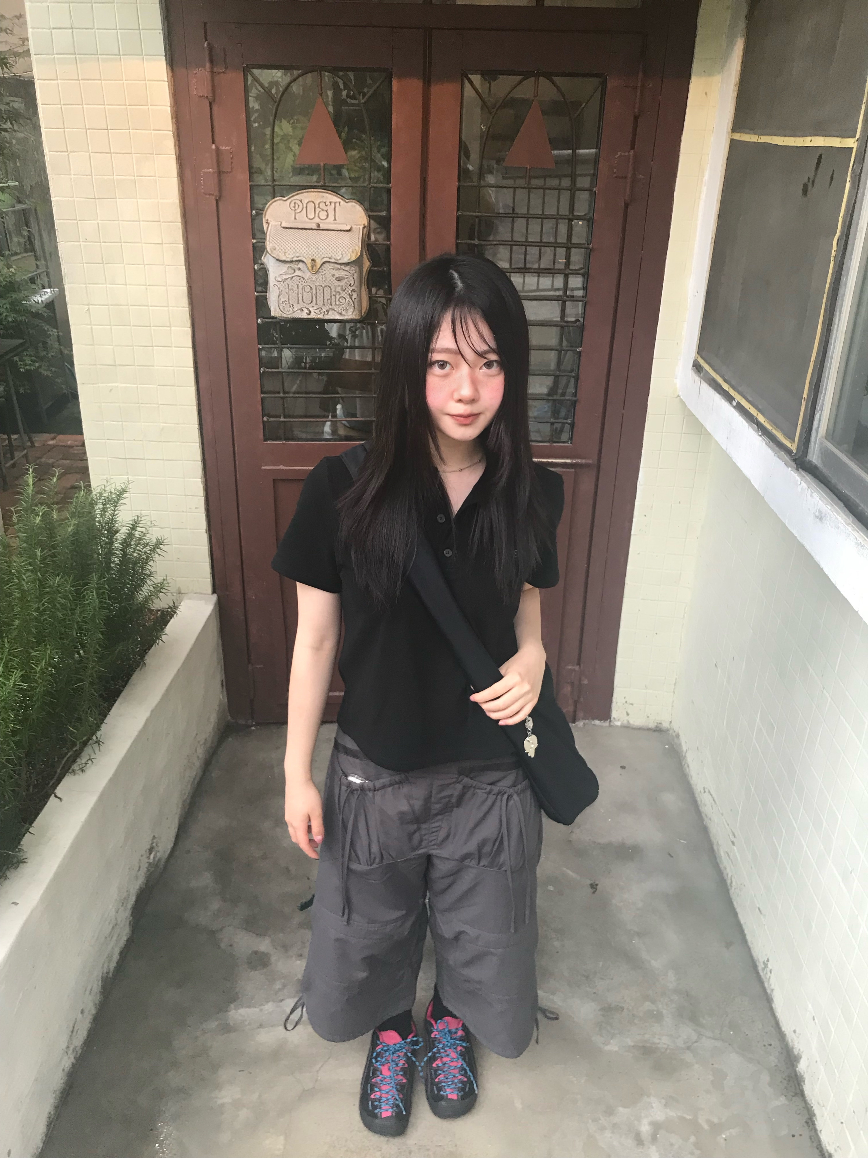 (W) Keen Jasper Sneakers Black Jazzy, NewJeans x The Power Puff Girls Metal Keyring Hanni 착용 스타일 - 2