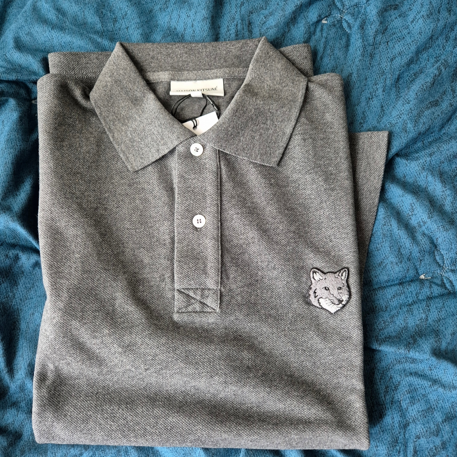 Maison Kitsune Bold Fox Head Patch Oversize Polo Dark Grey Melange 착용 스타일
