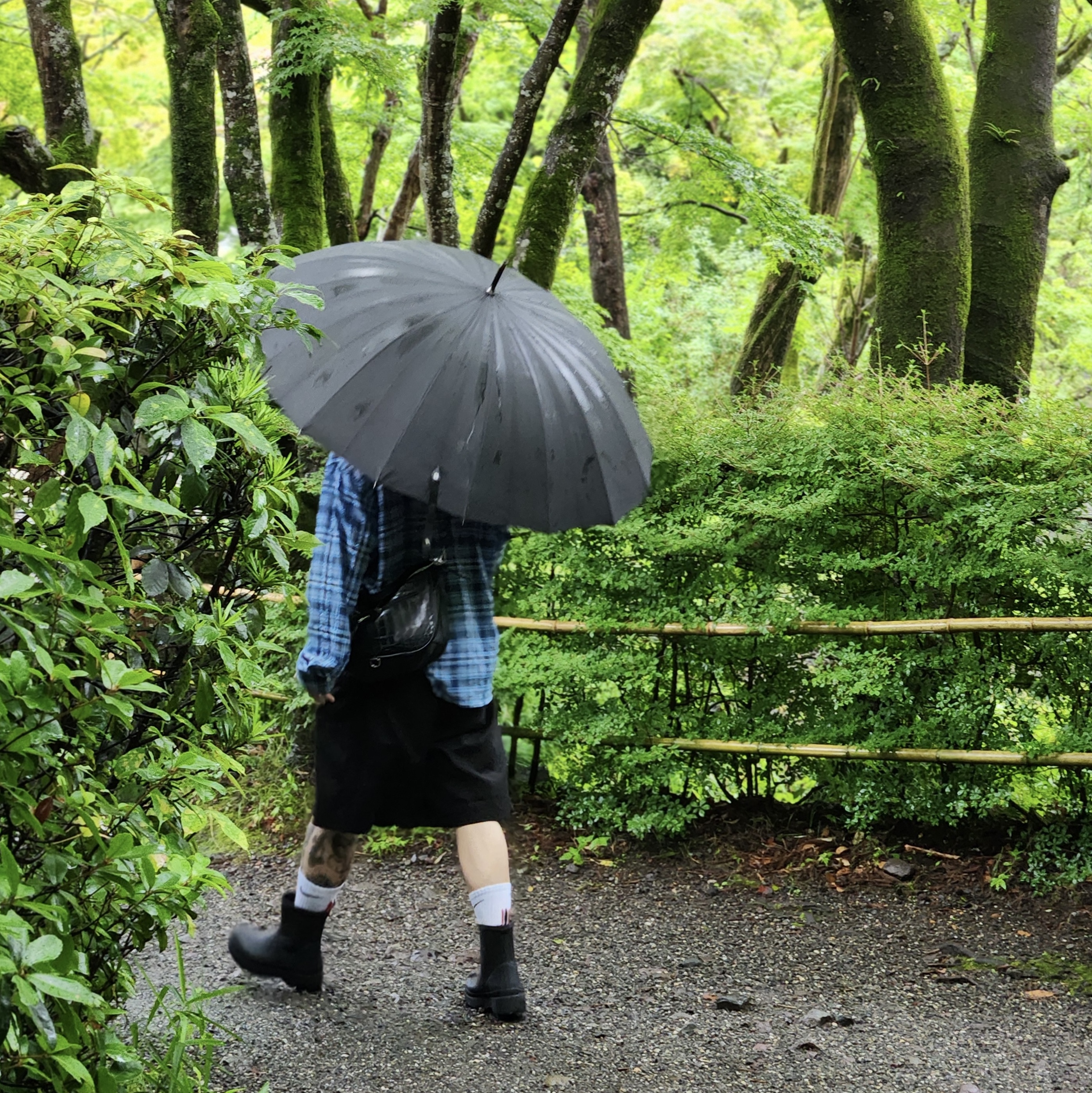 Hunter Play Short Wellington Boots Black 착용 스타일 - 2