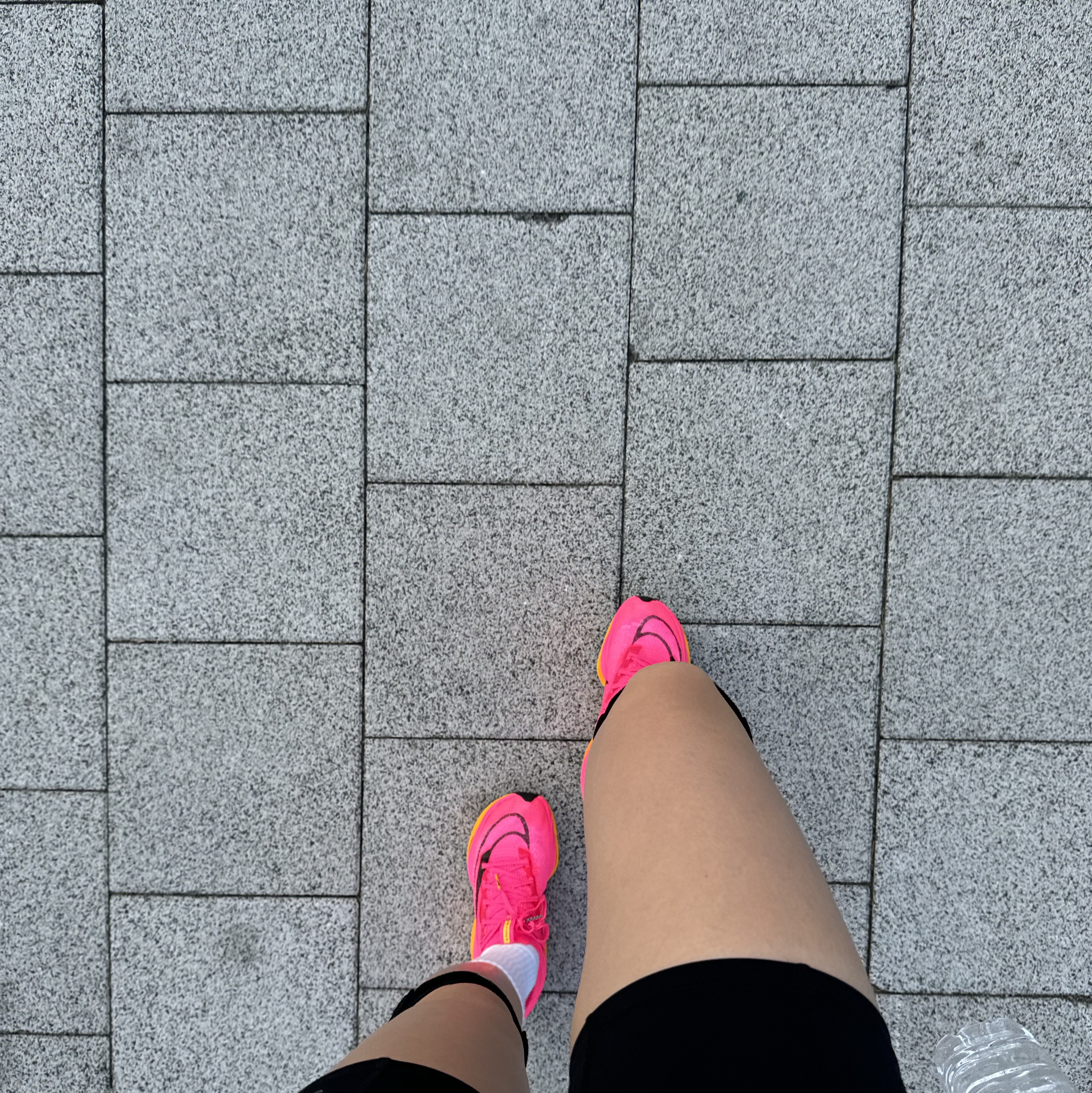 (W) Nike Air Zoom Alphafly Next% 2 Hyper Pink 착용 스타일