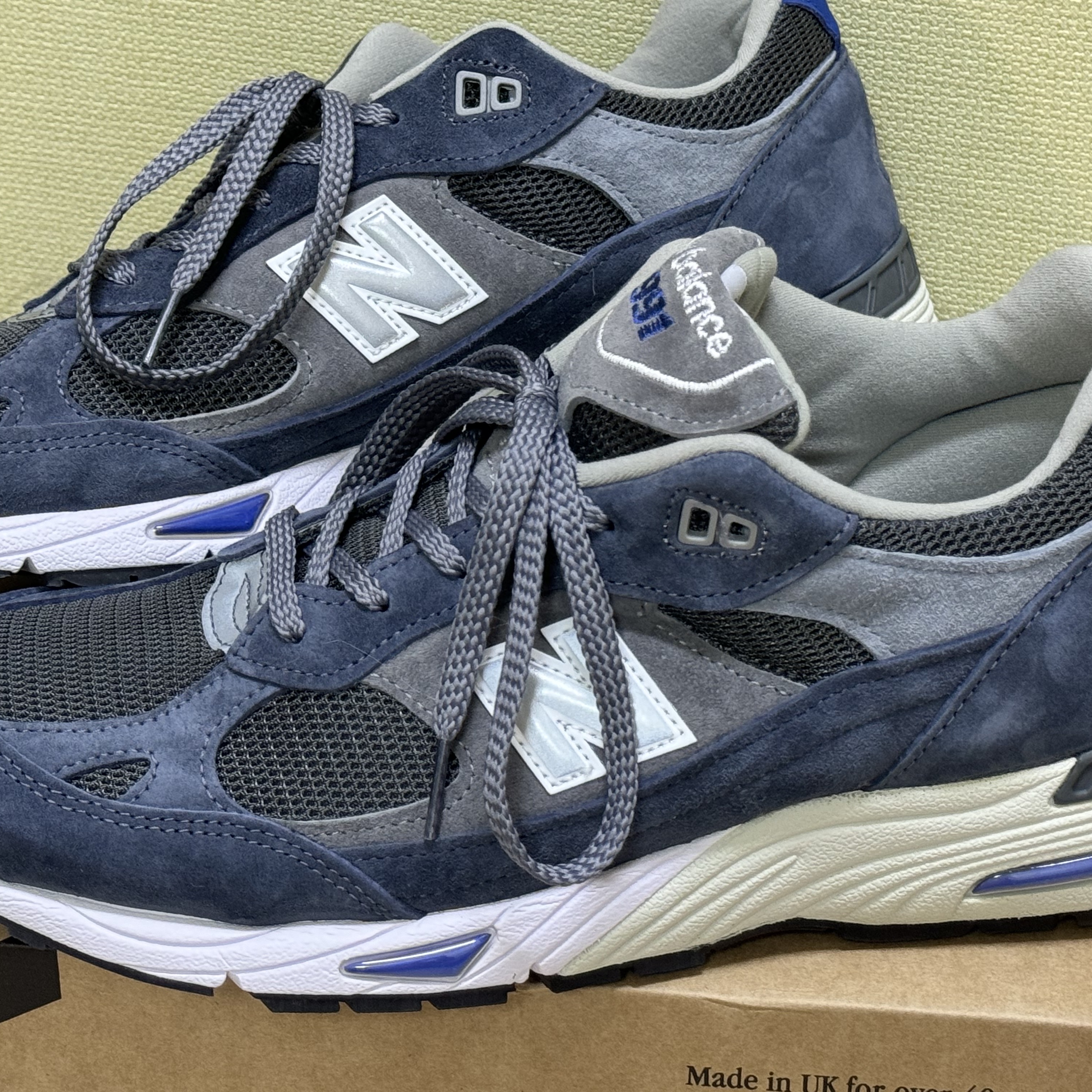 New Balance 991 Made in UK Grey Blue 착용 스타일
