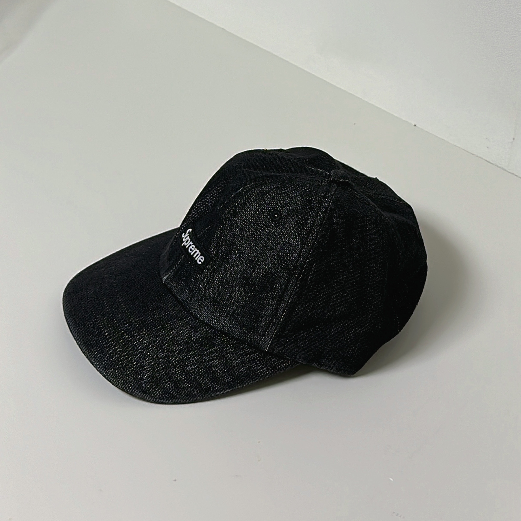 Supreme Cordura Denim Small Box 6-Panel Black - 24SS 착용 스타일