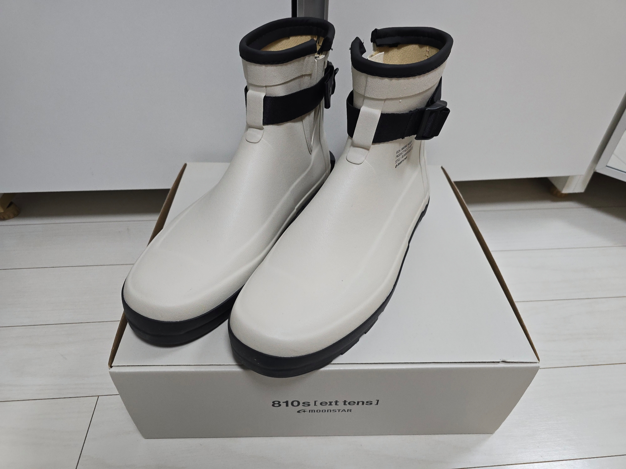 Moonstar 810s ET027 Marke Modi White 착용 스타일
