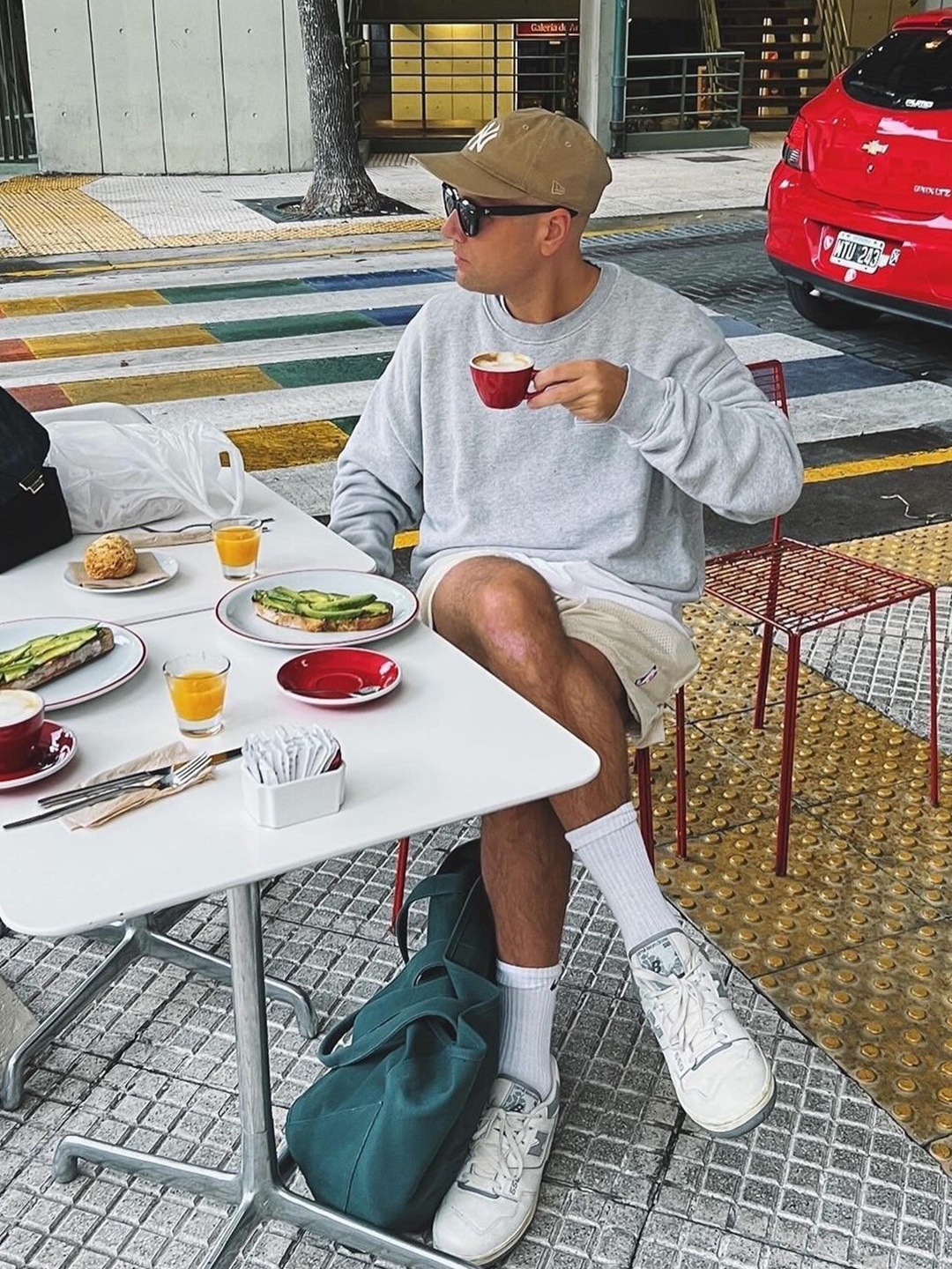 Nos Couleurs x Koin Rivet Carpenter Shorts White, Supreme x Champion Mesh Short Navy - 24SS 착용 스타일 - 2