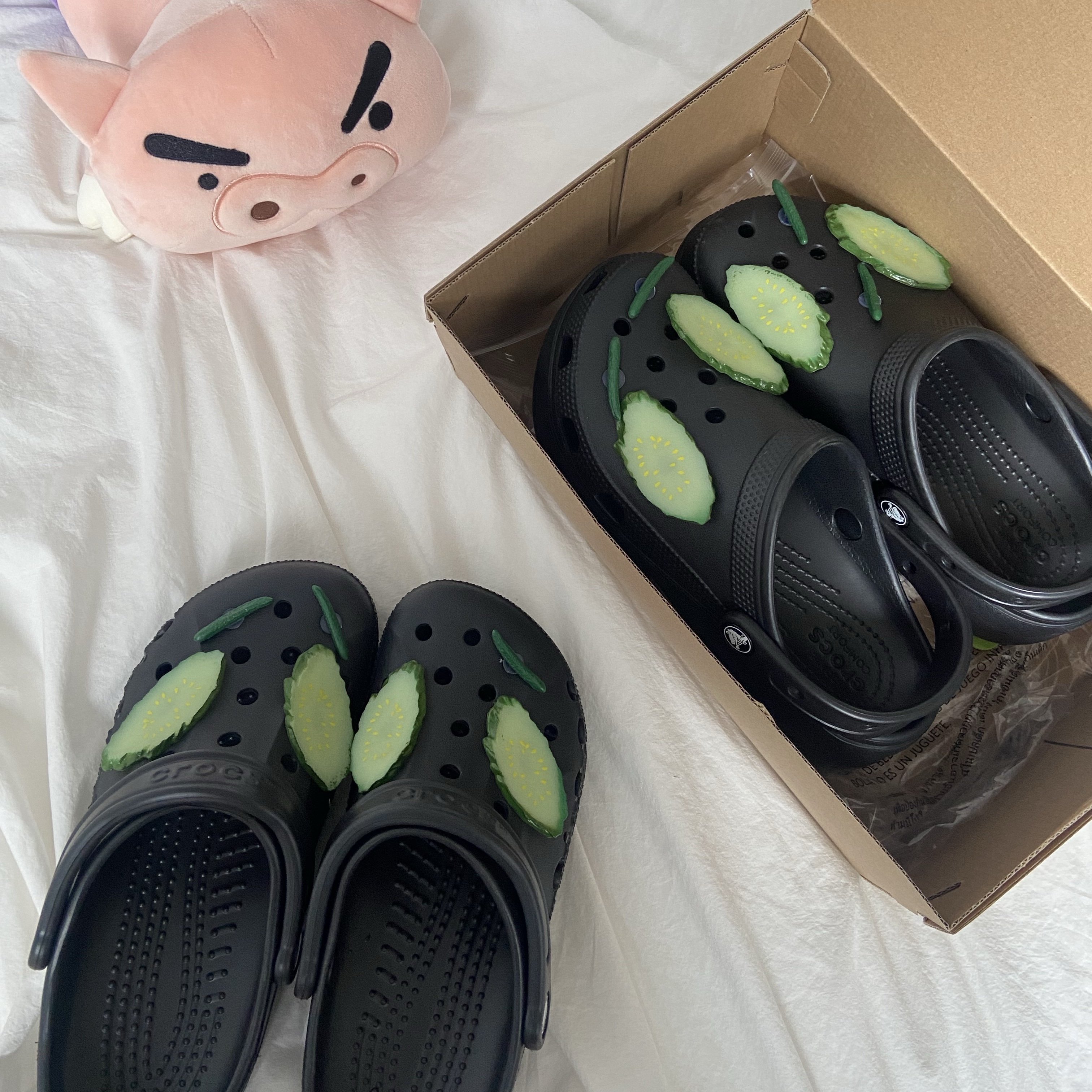 (W) Crocs Classic Platform Clog Black 착용 스타일 - 3