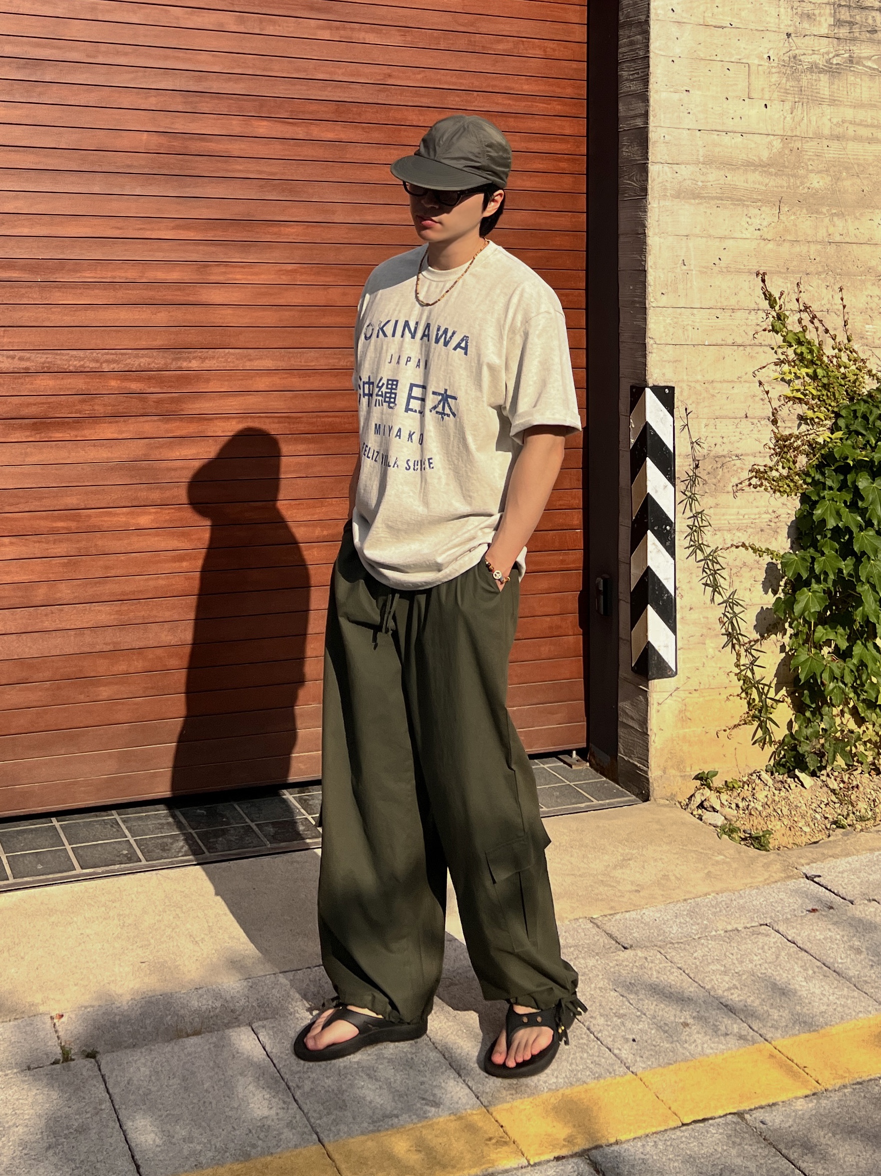 Oofos OOriginal Black, Oofos x Andersson Bell OOriginal Sandal 착용 스타일 - 1
