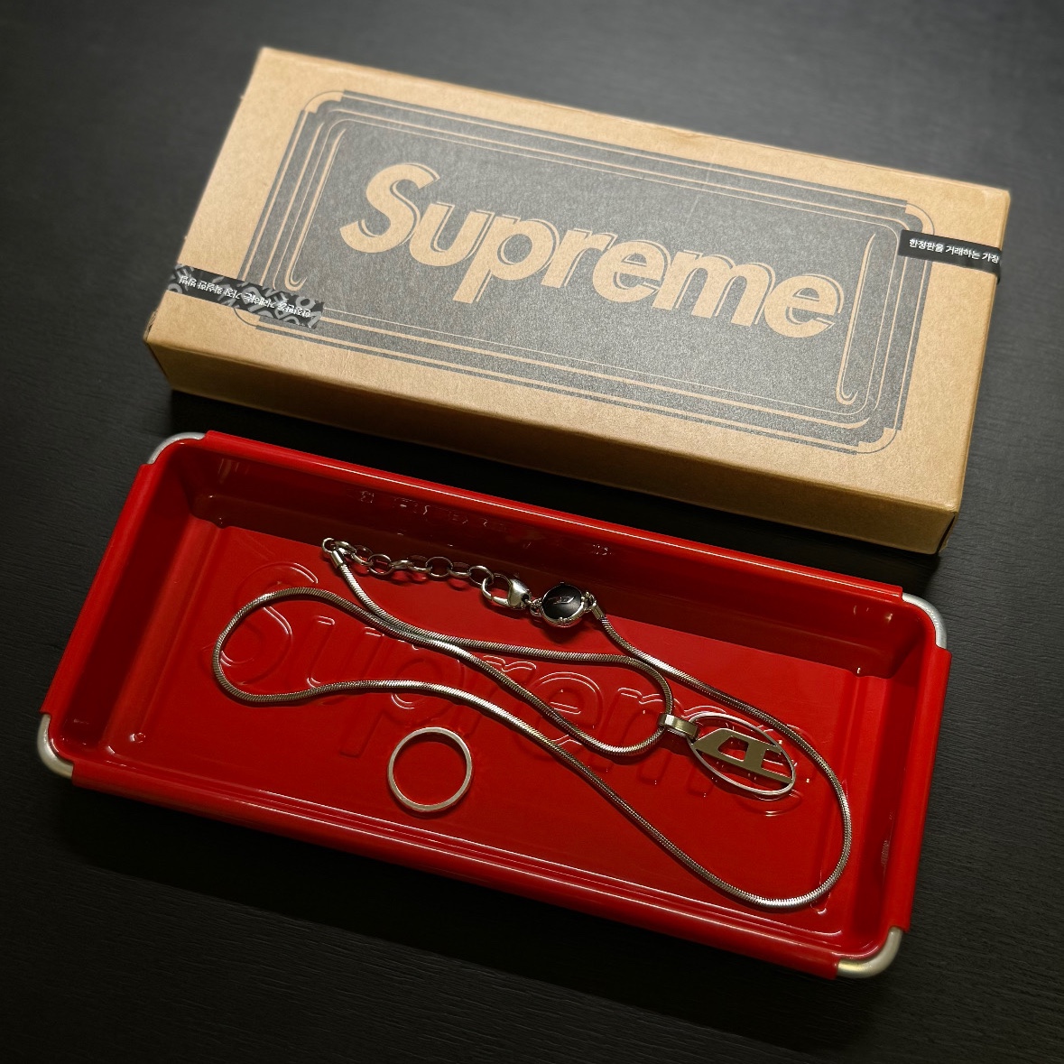 Supreme x Dulton Tray Red - 23SS, Diesel Dx1342 Stainless Steel Pendant Necklace Silver 착용 스타일 - 3
