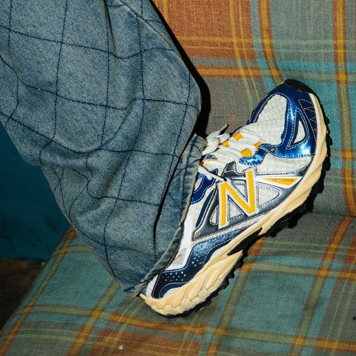 New Balance x Yeseyesee ML610 Atlantic Blue Varsity Gold 착용 스타일 - 2