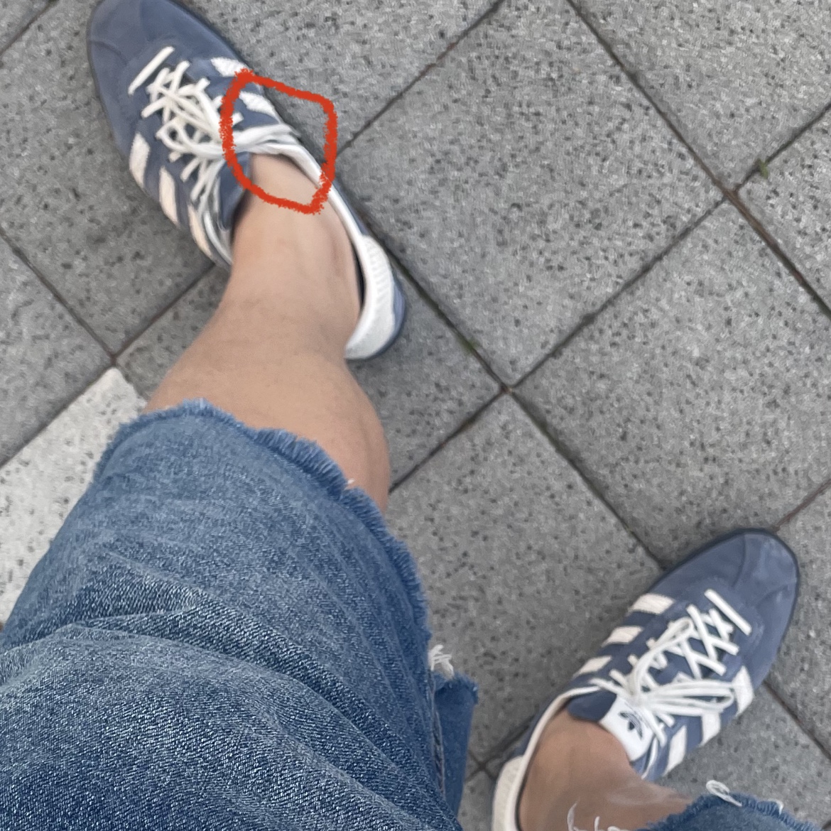 (W) Adidas Bermuda Night Indigo Preloved Ink 착용 스타일