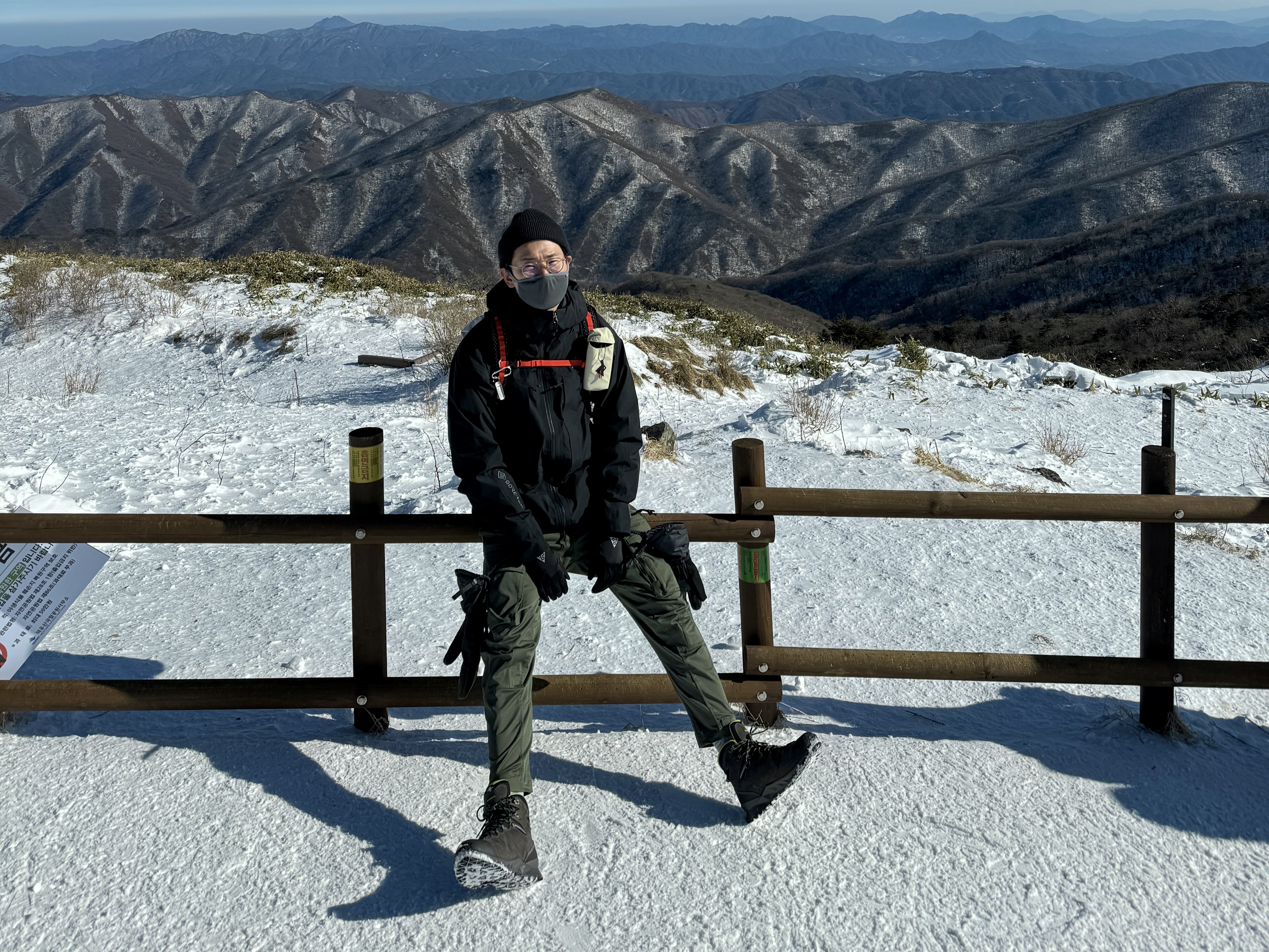 Nike ACG Gore-Tex Misery Ridge Jacket Black - US/EU, Nike ACG Aisen Daypack 32L White 착용 스타일 - 1