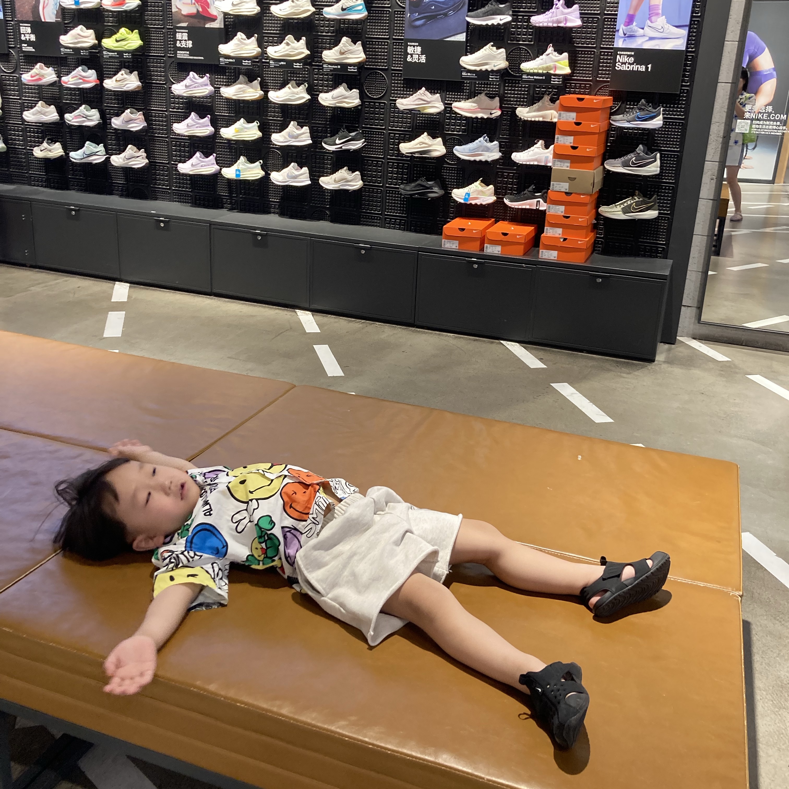 (W) Adidas Terry Shorts Off White - KR Sizing, (W) Melissa Possession Glitter Clear 착용 스타일 - 6