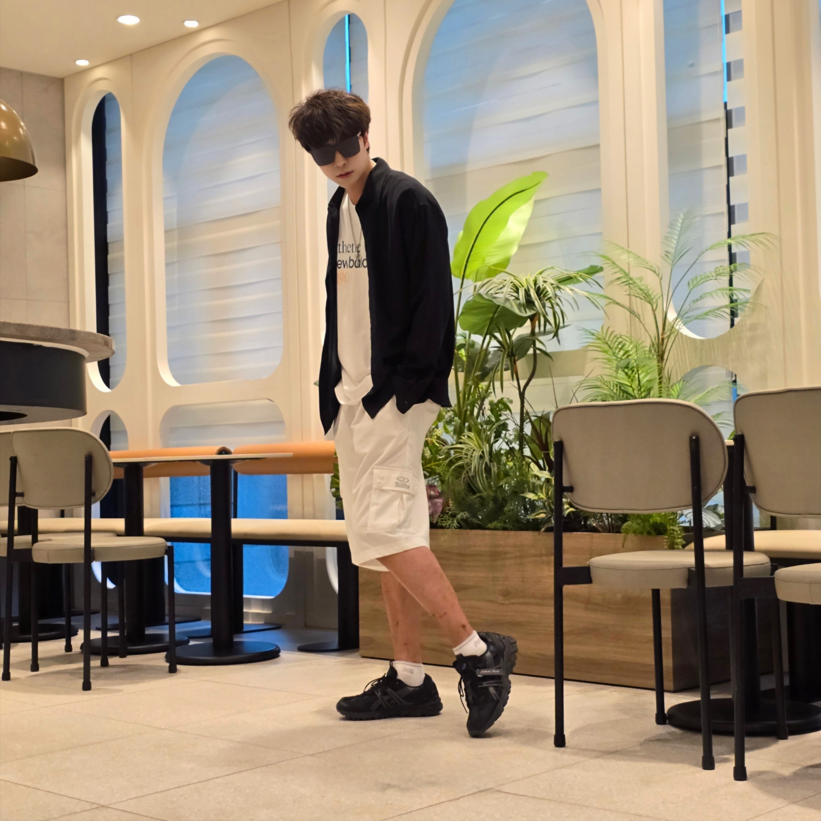 Asics Gel-Sonoma 15-50 Black Obsidian Grey, Stussy World Tour T-Shirt White 착용 스타일 - 8