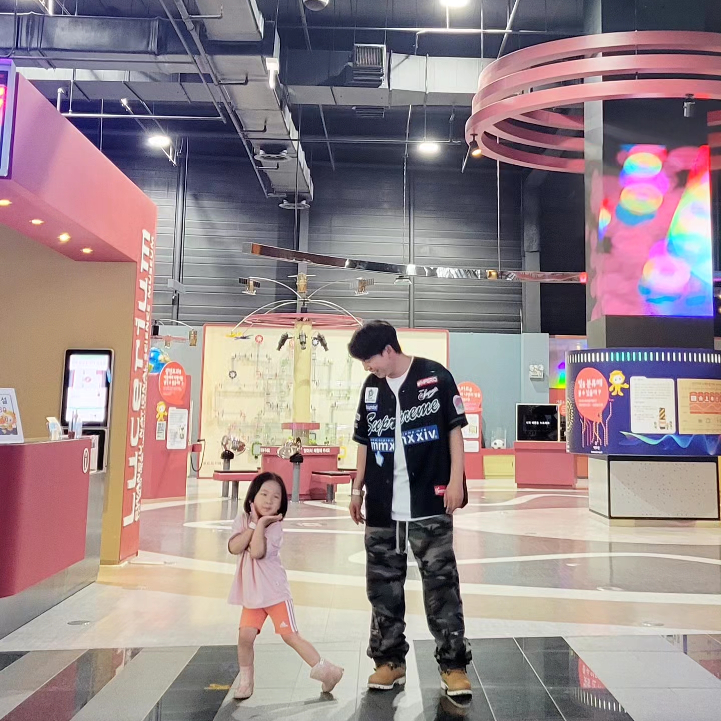 Supreme Chosen One Baseball Jersey Black - 24SS, KASINA x Timberland 6 In Premium Vibram GTX Wheat 착용 스타일 - 2