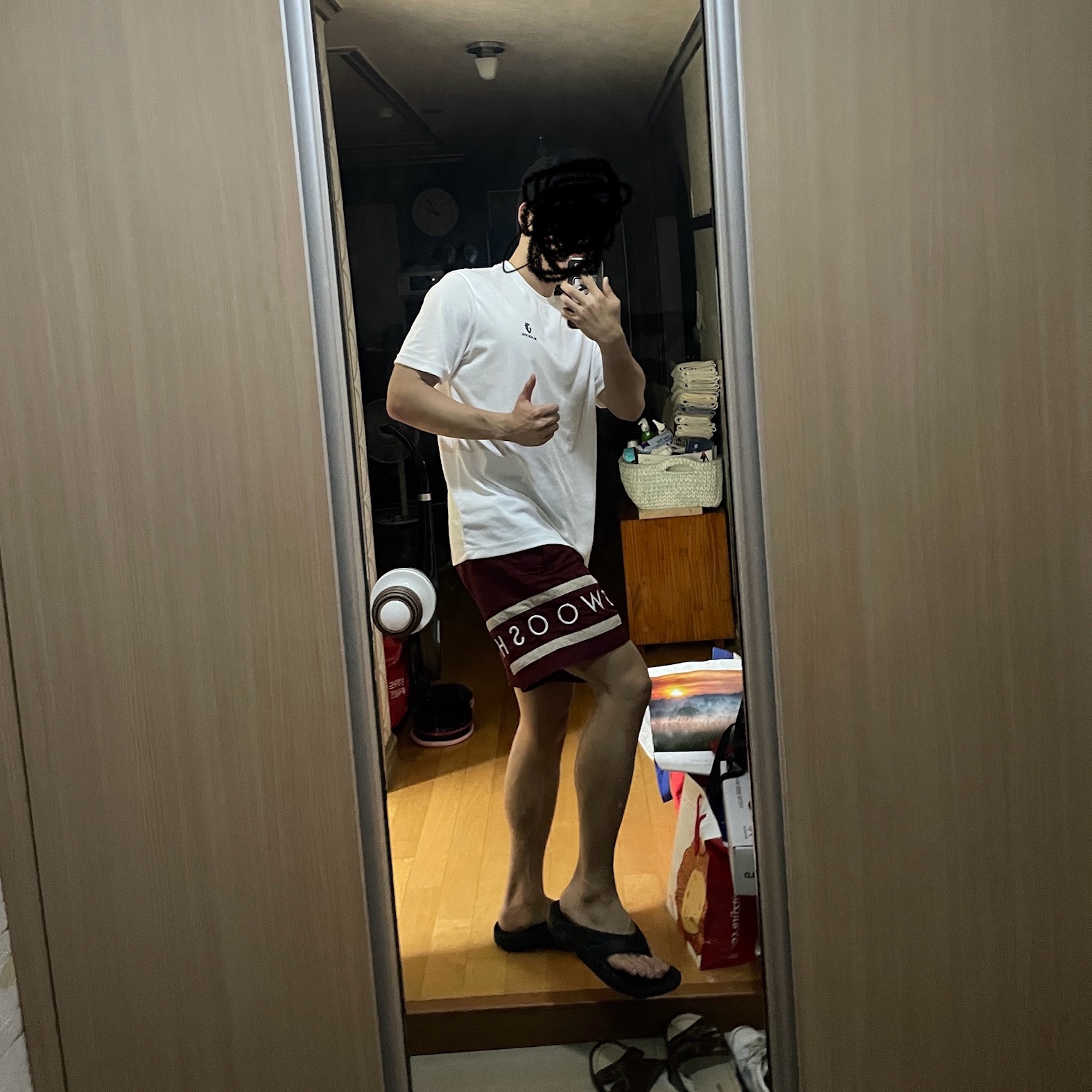 Oofos OOriginal Black 착용 스타일