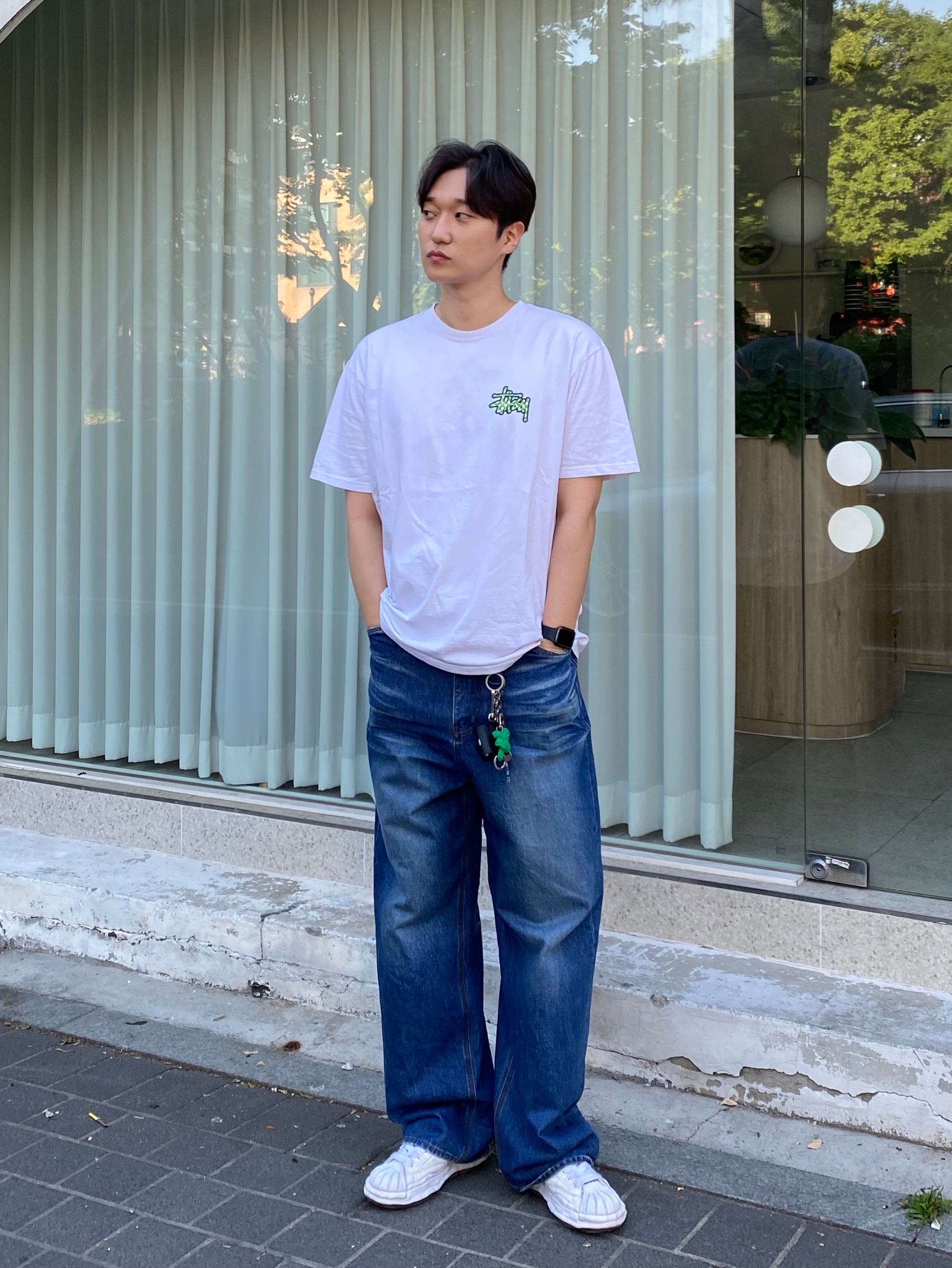 Maison Mihara Yasuhiro Blakey OG Sole Canvas Low-top Sneakers White, Stussy Checker Stock T-Shirt White 착용 스타일 - 2