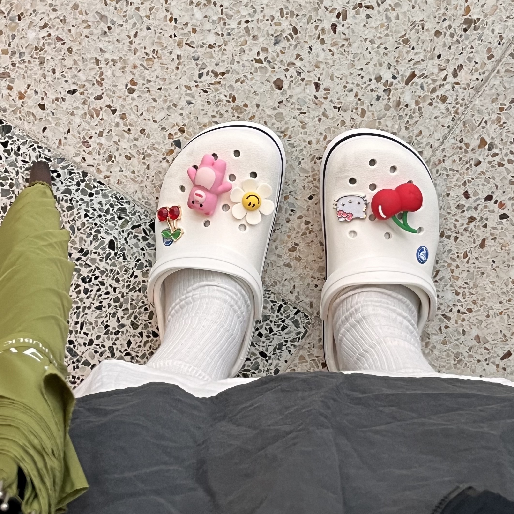 Crocs Crocband Clog White 착용 스타일