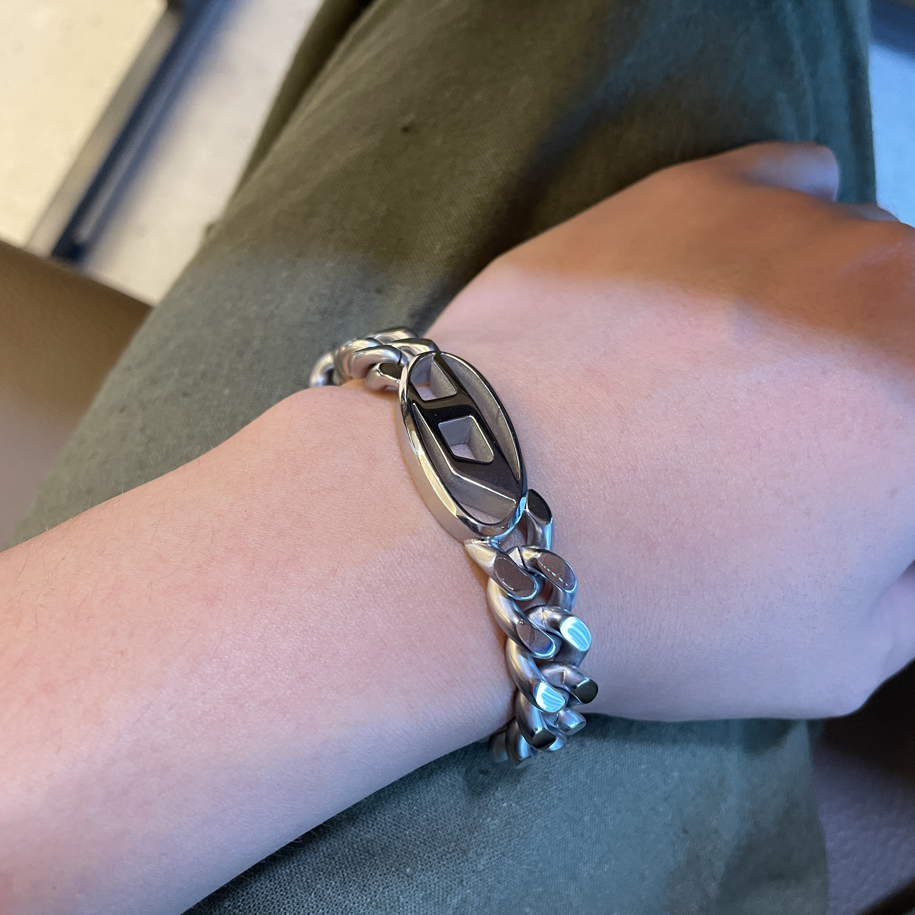 Diesel Dx1432 Stainless Steel Chain Bracelet Silver 착용 스타일
