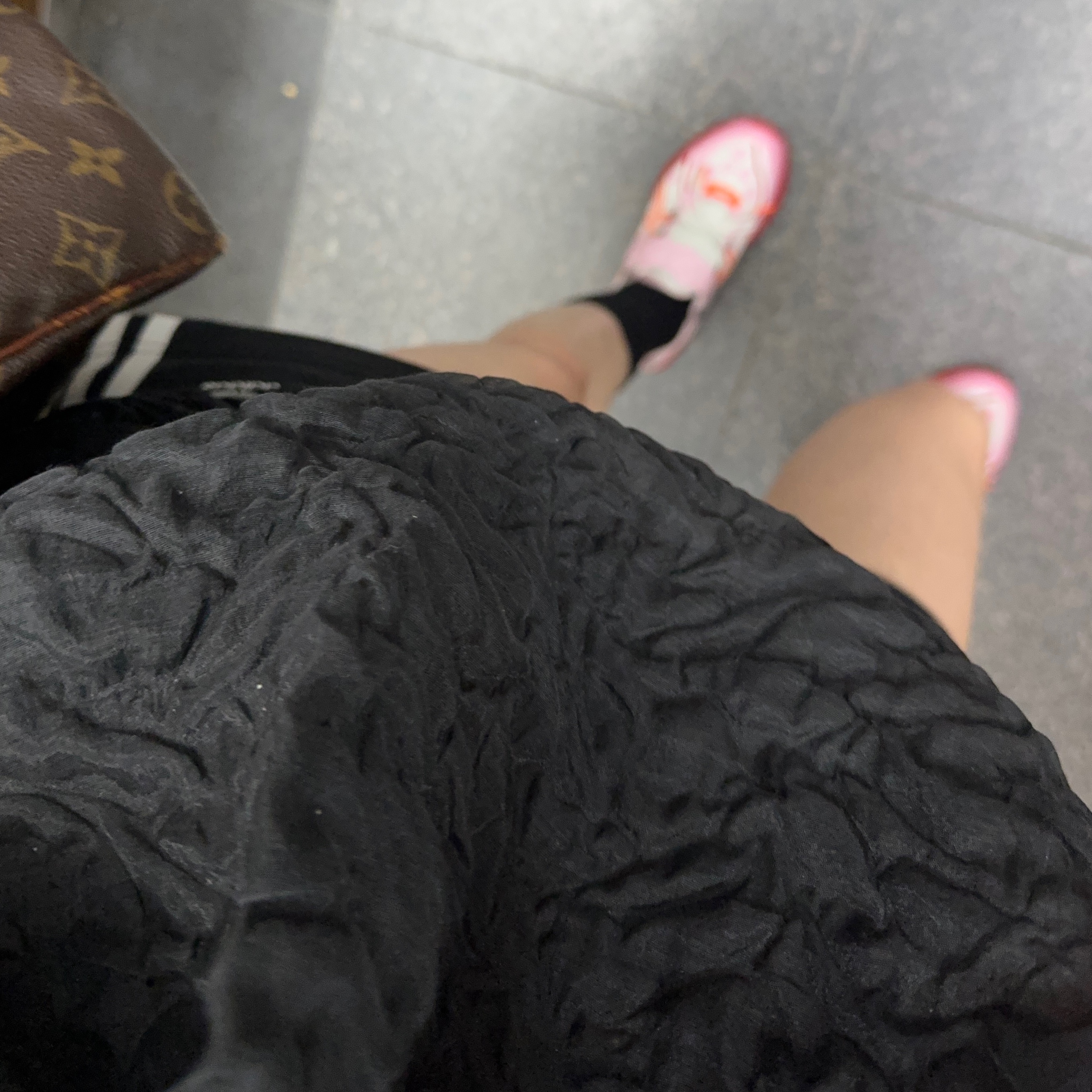 Asics x Cecilie Bahnsen GT-2160 White Habanero, Louis Vuitton Speedy Bandouliere 30 Monogram 착용 스타일 - 4