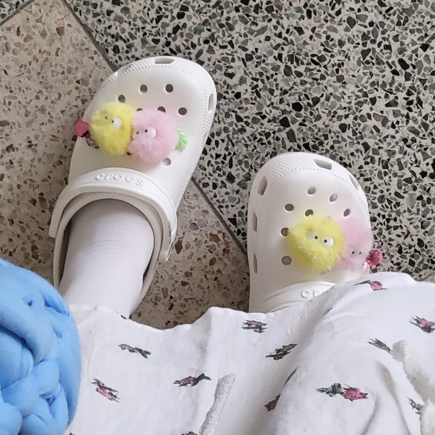 Crocs Classic Clog White 착용 스타일