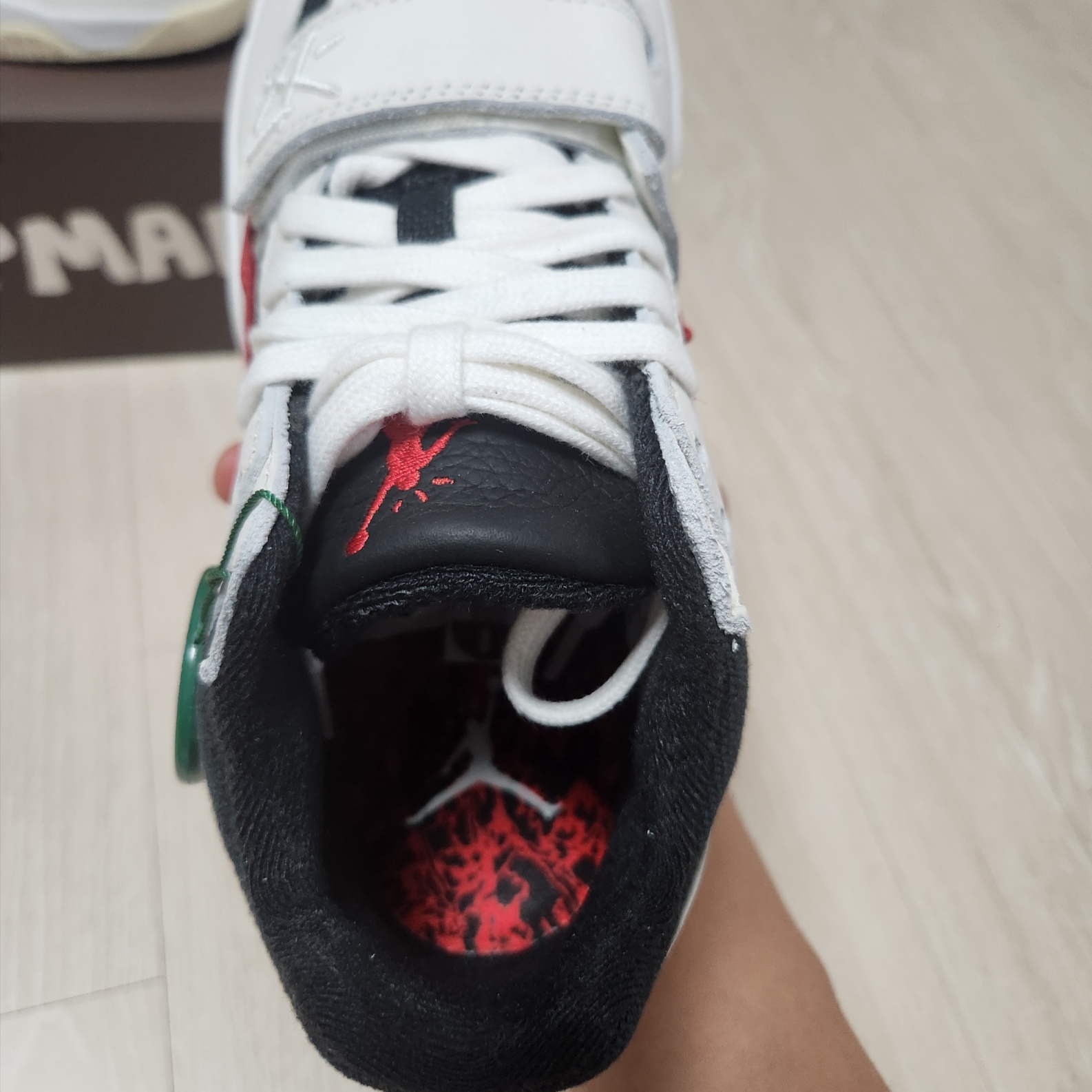 Jordan x Travis Scott Jumpman Jack TR University Red 착용 스타일 - 9