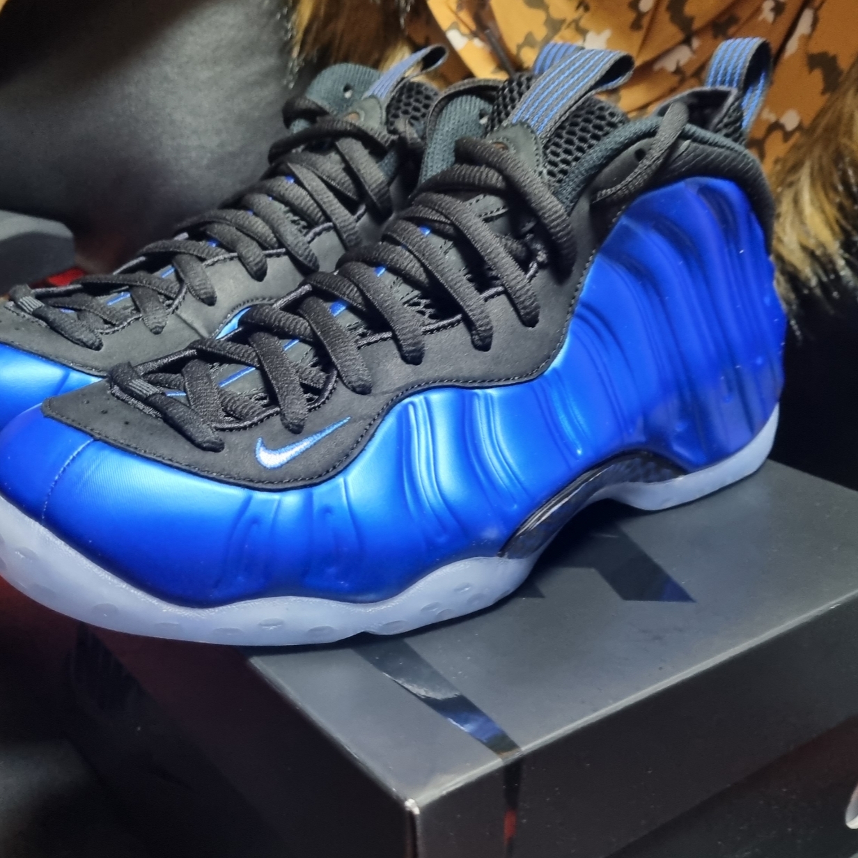 Nike Air Foamposite One International Blue 착용 스타일 - 1