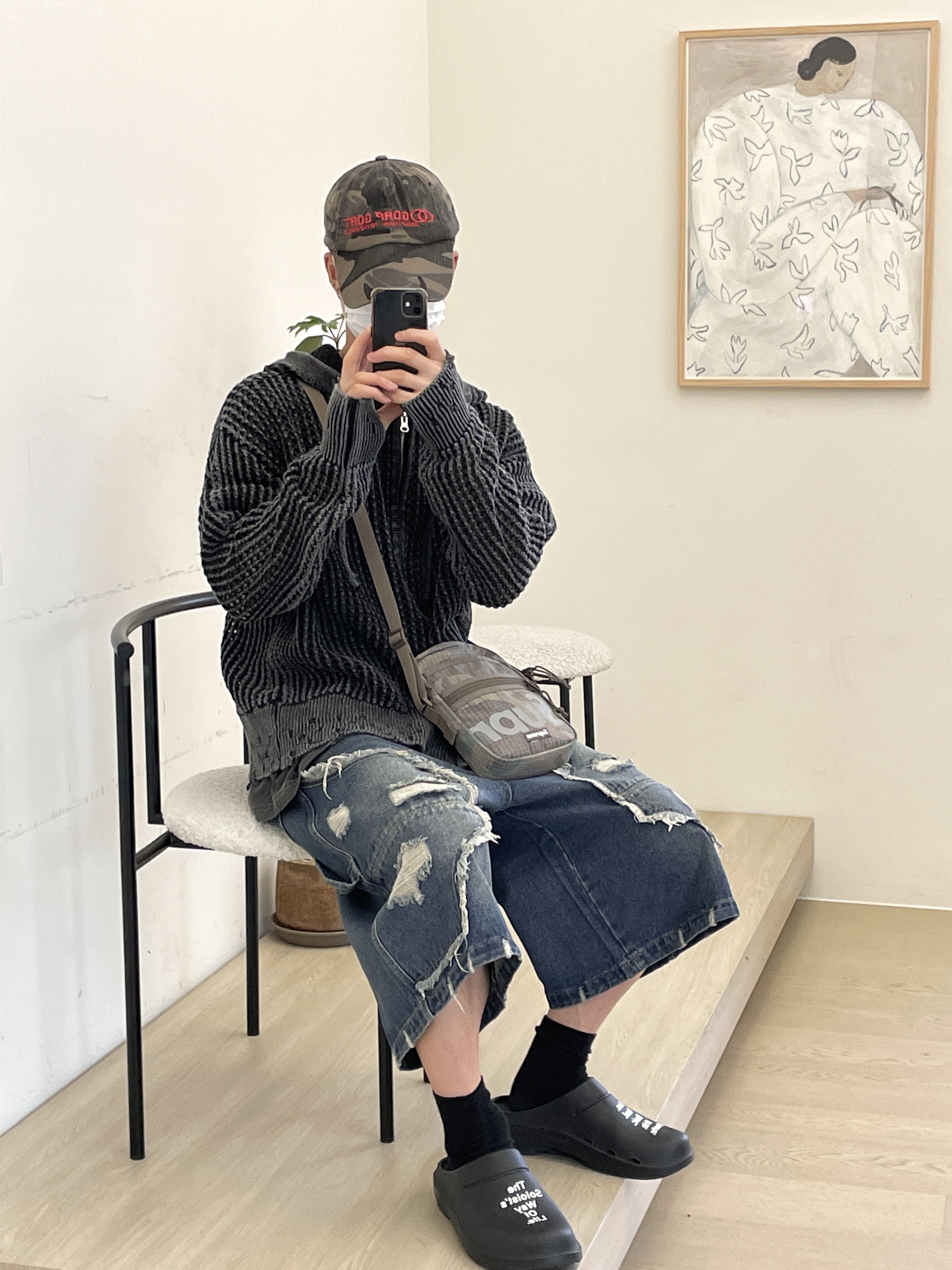 Oofos x Takahiromiyashita The Soloist The Soloist's Way Of Life Clog Black White, Supreme Shoulder Bag Woodland Camo - 24SS 착용 스타일