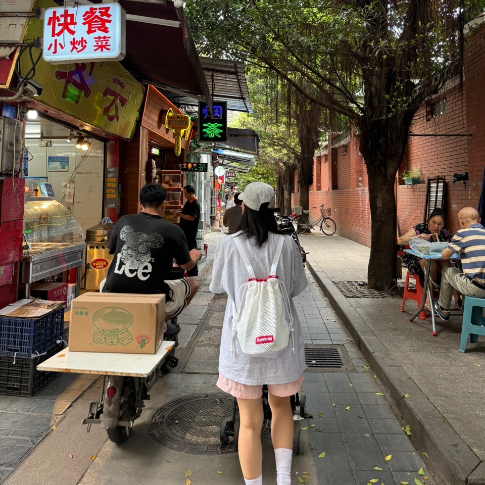 (Kids) Nike Everyday Plus Socks Pink White (6 Pack/Korean Ver.), Supreme Mesh Small Backpack White - 23SS 착용 스타일 - 8