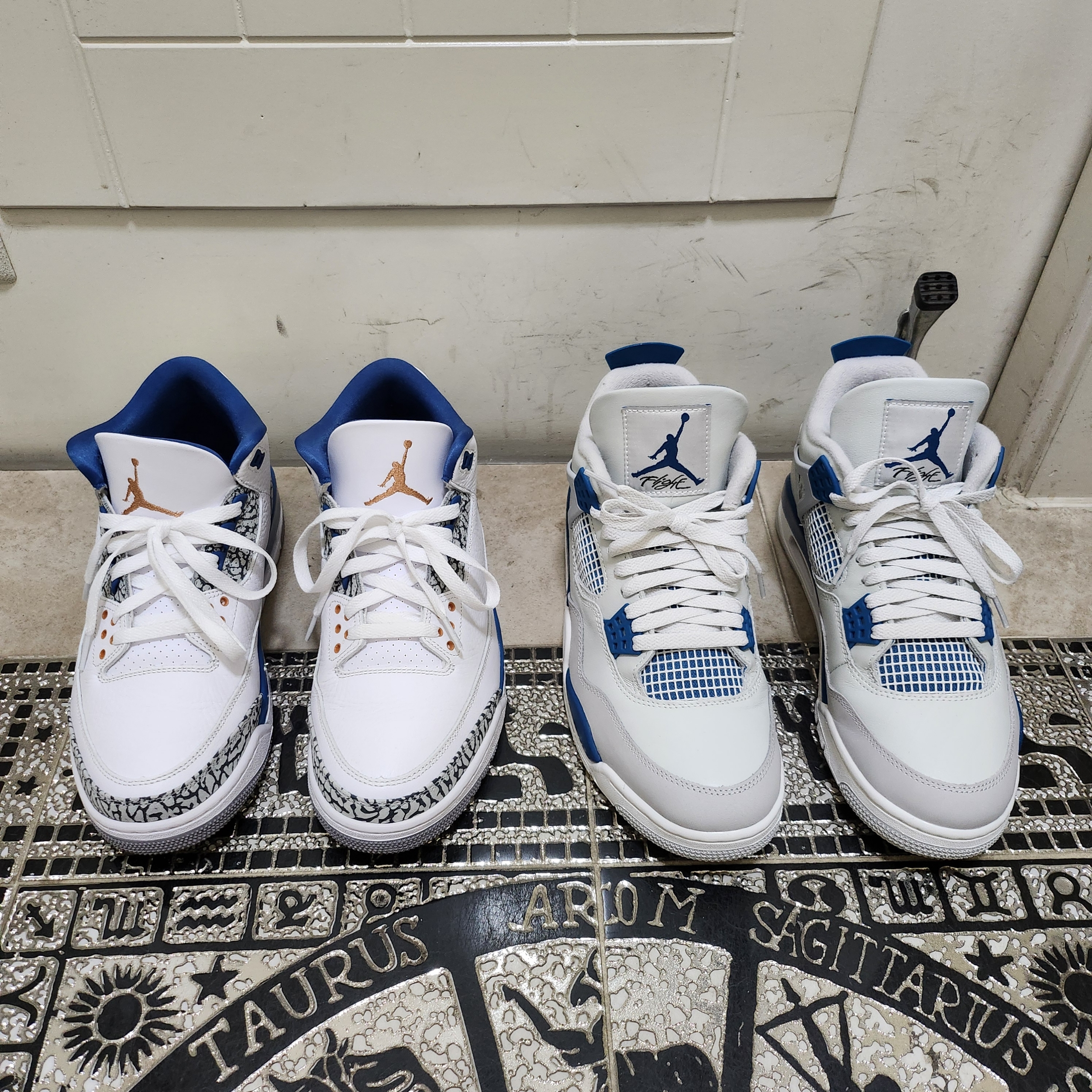 Jordan 3 Retro True Blue and Copper, Jordan 4 Retro Industrial Blue 착용 스타일 - 1