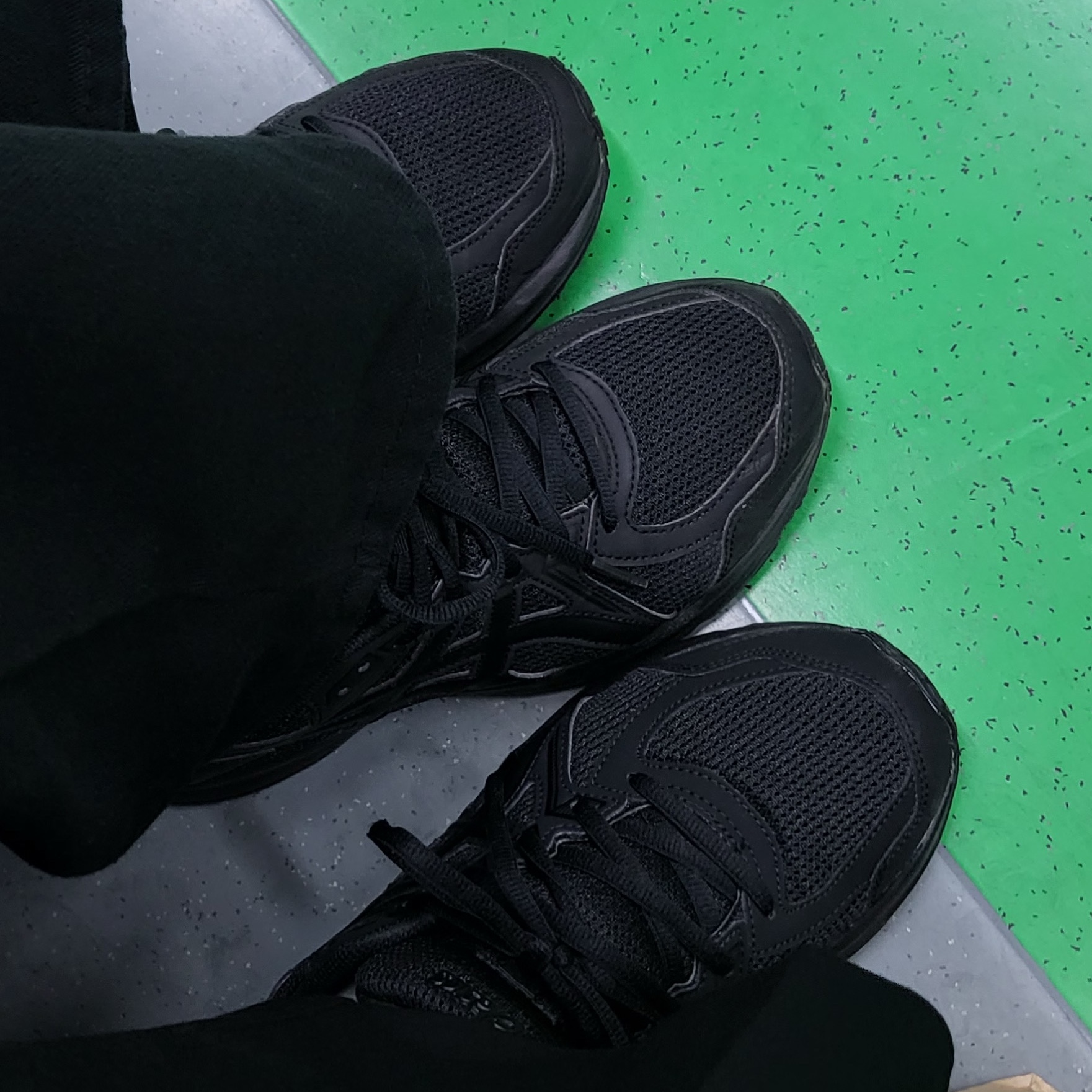 Asics Jog 100 2 Black 착용 스타일