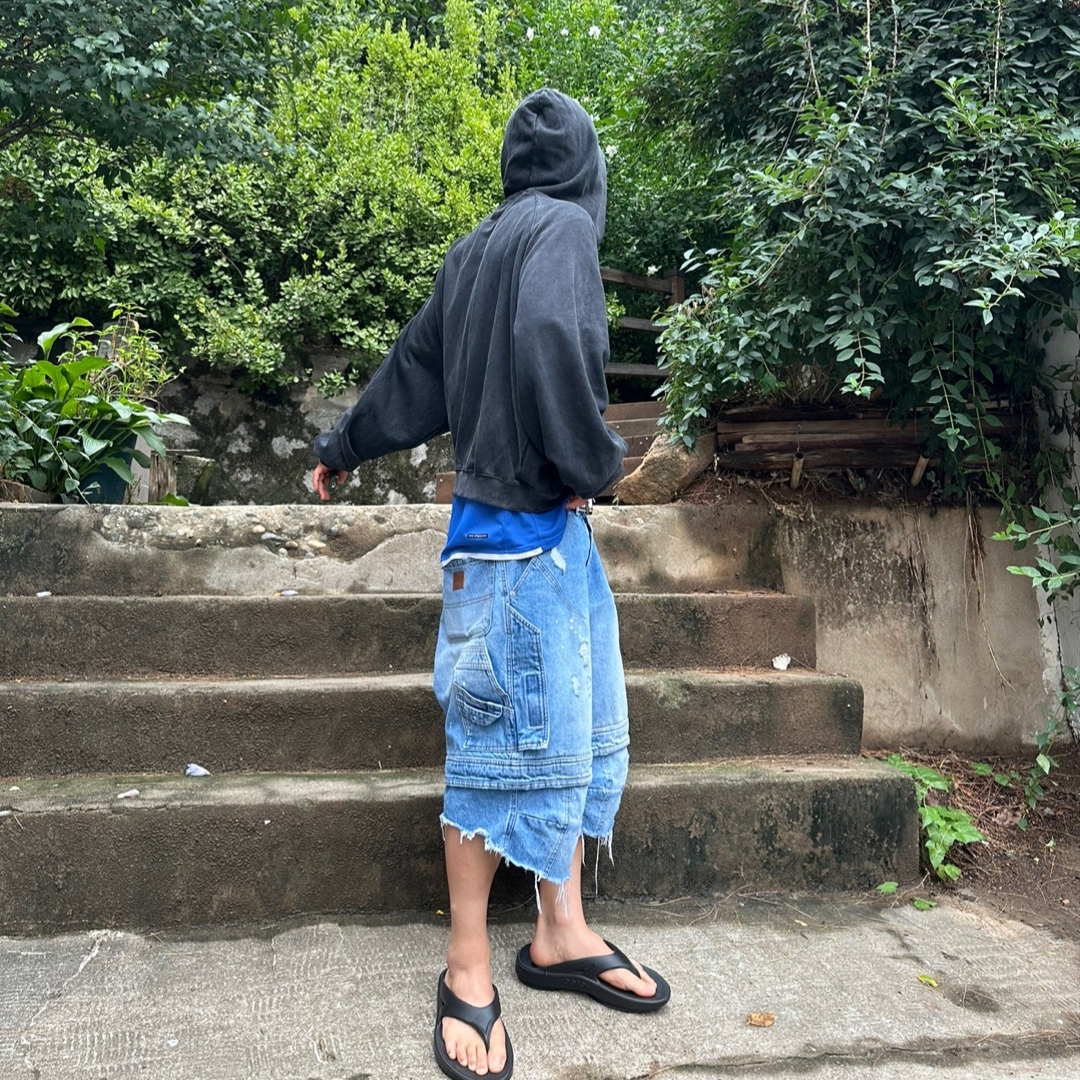 Oofos OOriginal Black, Farfromwhat Far Washed Hoodie Zip Up Black 착용 스타일 - 1