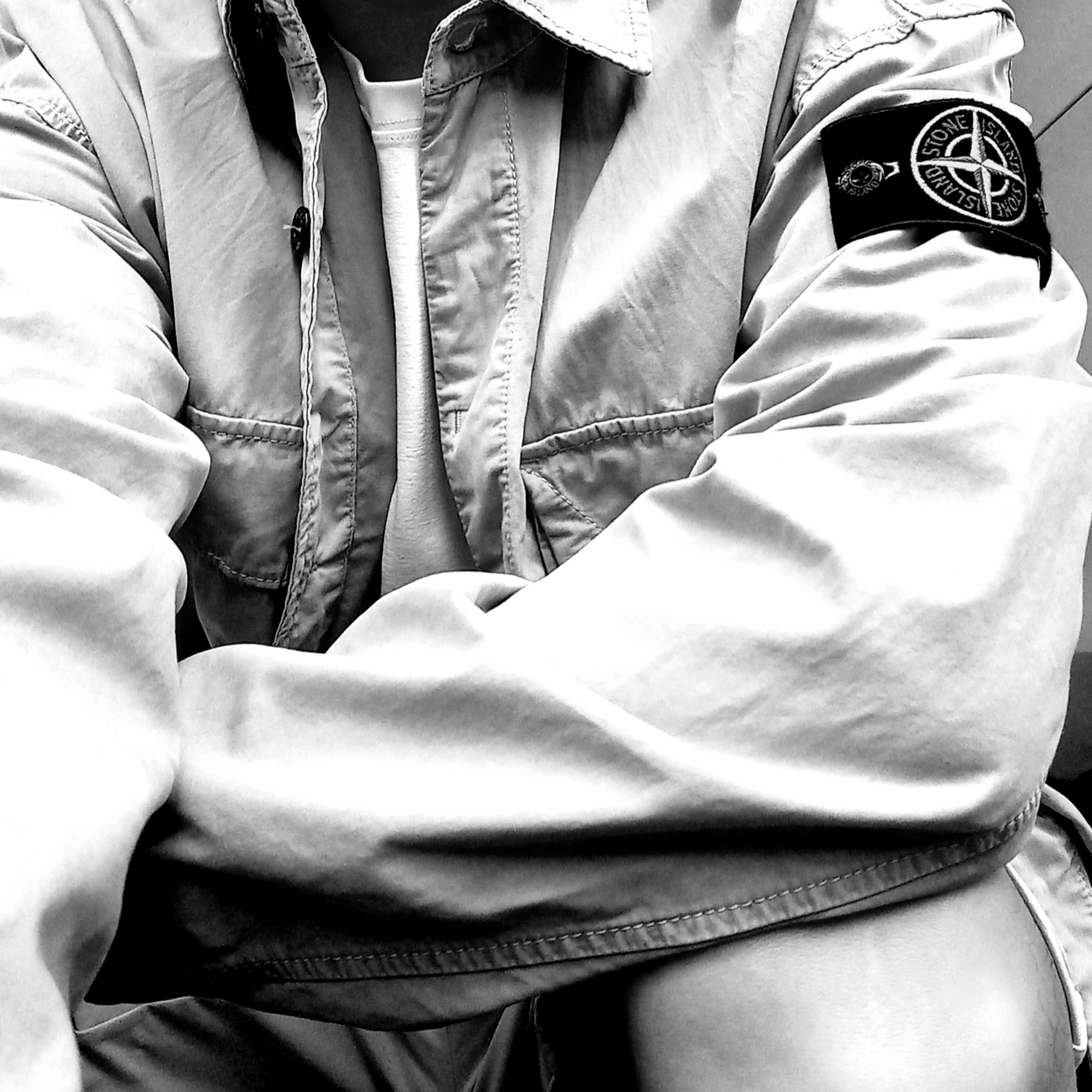 Stone Island 115WN Old Treatment Overshirt Dove Grey - 23SS 착용 스타일 - 2