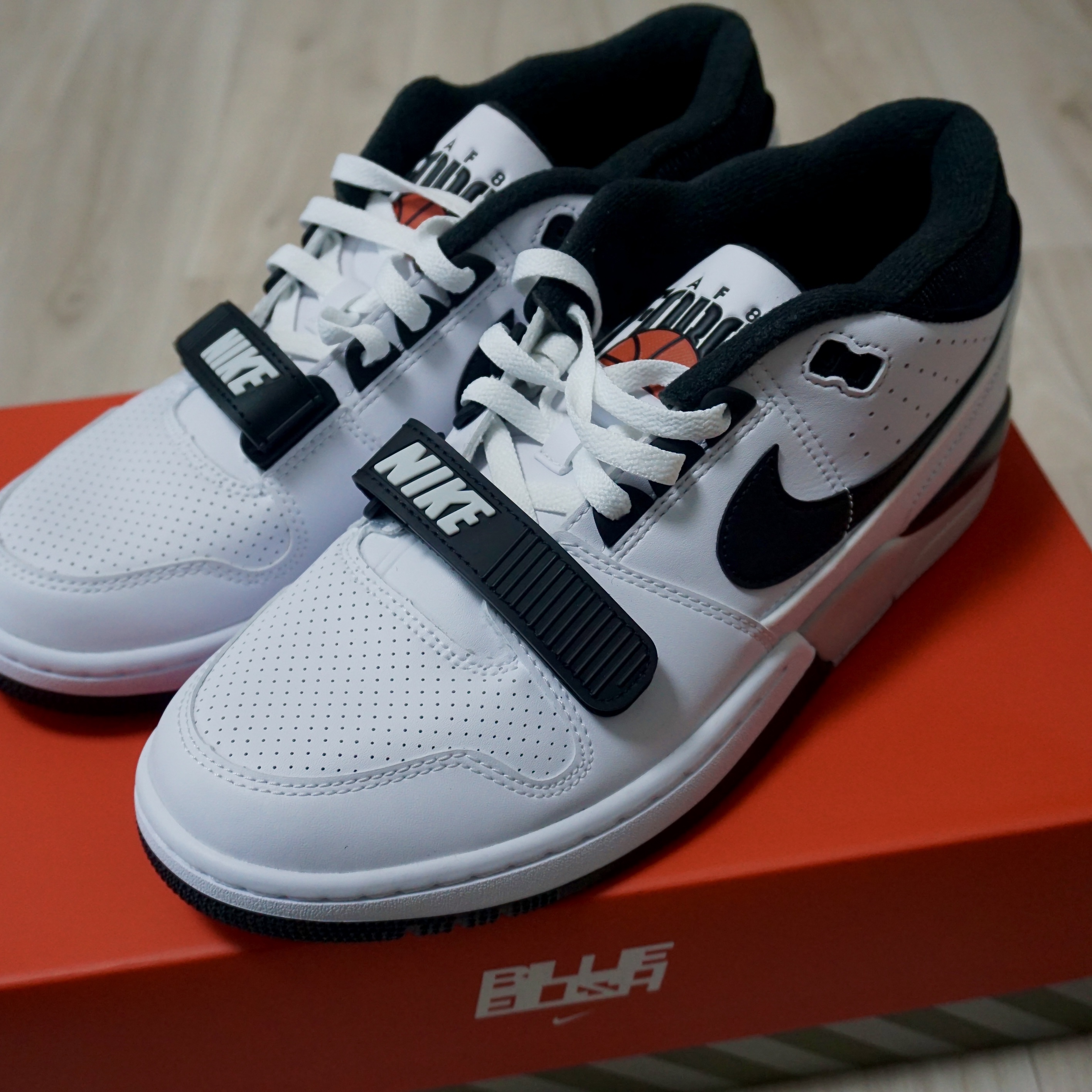 Nike x Billie Eilish Air Alpha Force 88 Black and White 착용 스타일