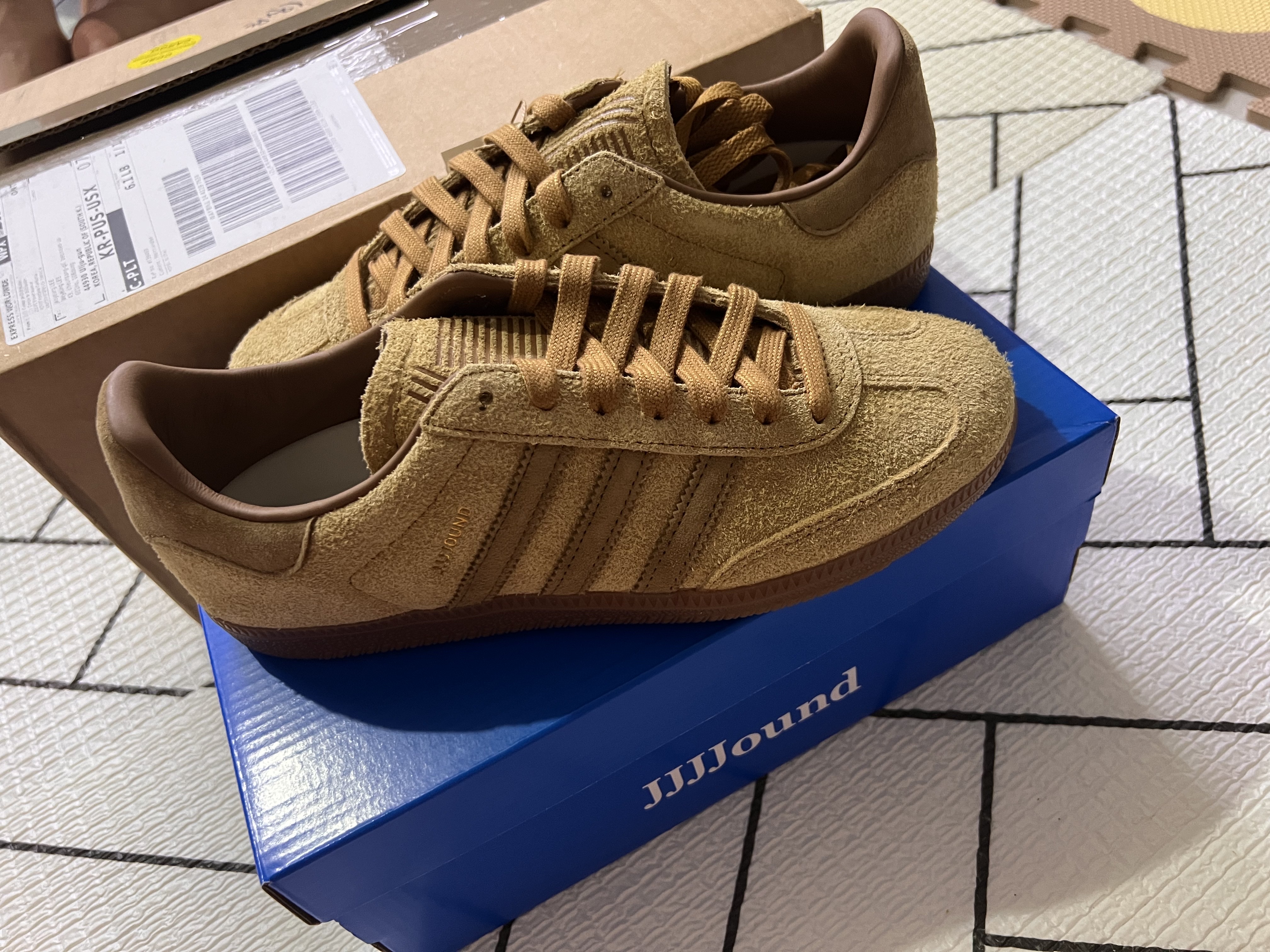 Adidas x JJJJound Samba OG Mesa 착용 스타일