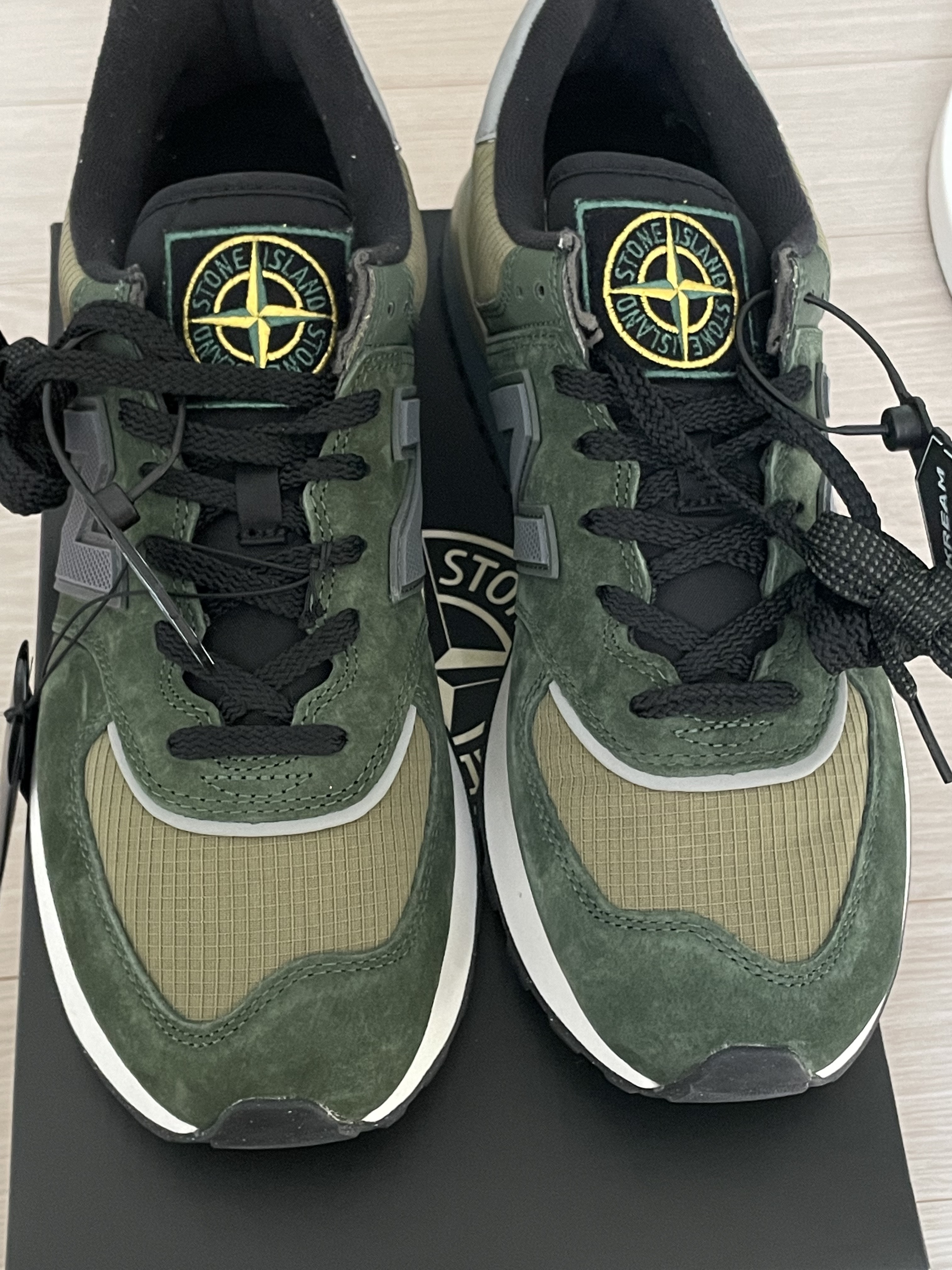 New Balance x Stone Island 574 Legacy Dark Green, Arc'teryx Gamma Lightweight Hoody Stone Wash 착용 스타일 - 2