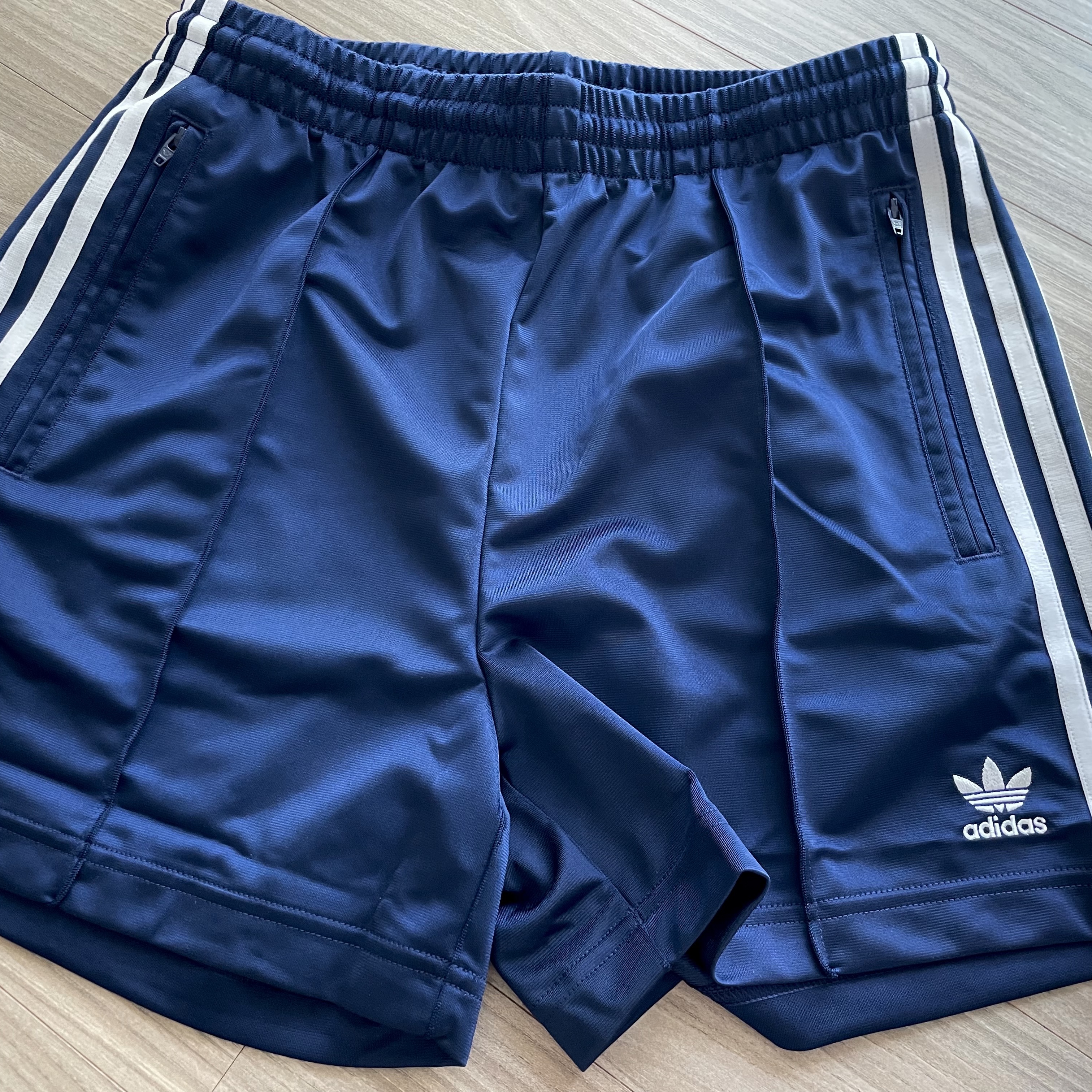 (W) Adidas Firebird Shorts Dark Blue - KR Sizing, (W) Adidas Firebird Shorts Dark Blue - KR Sizing 착용 스타일